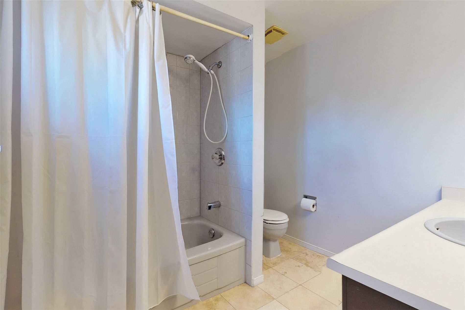 Listing E5657076 - Large Photo # 14