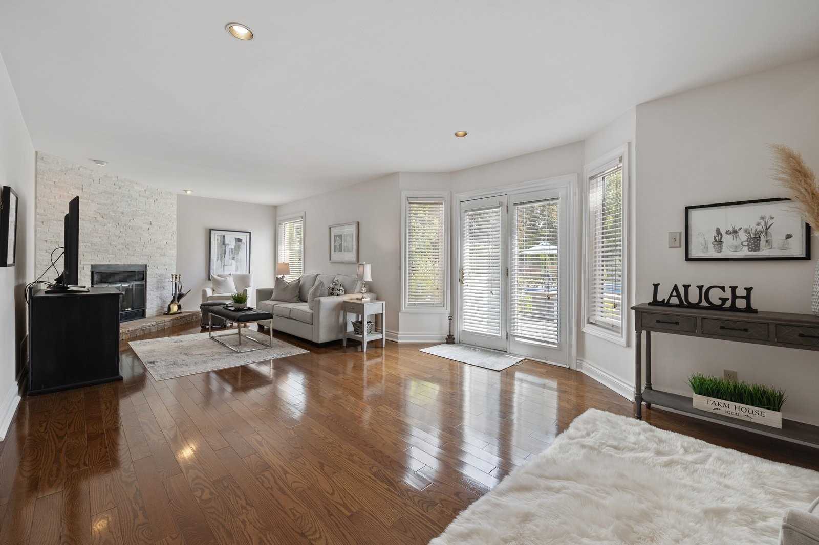 1276 Abbey Rd