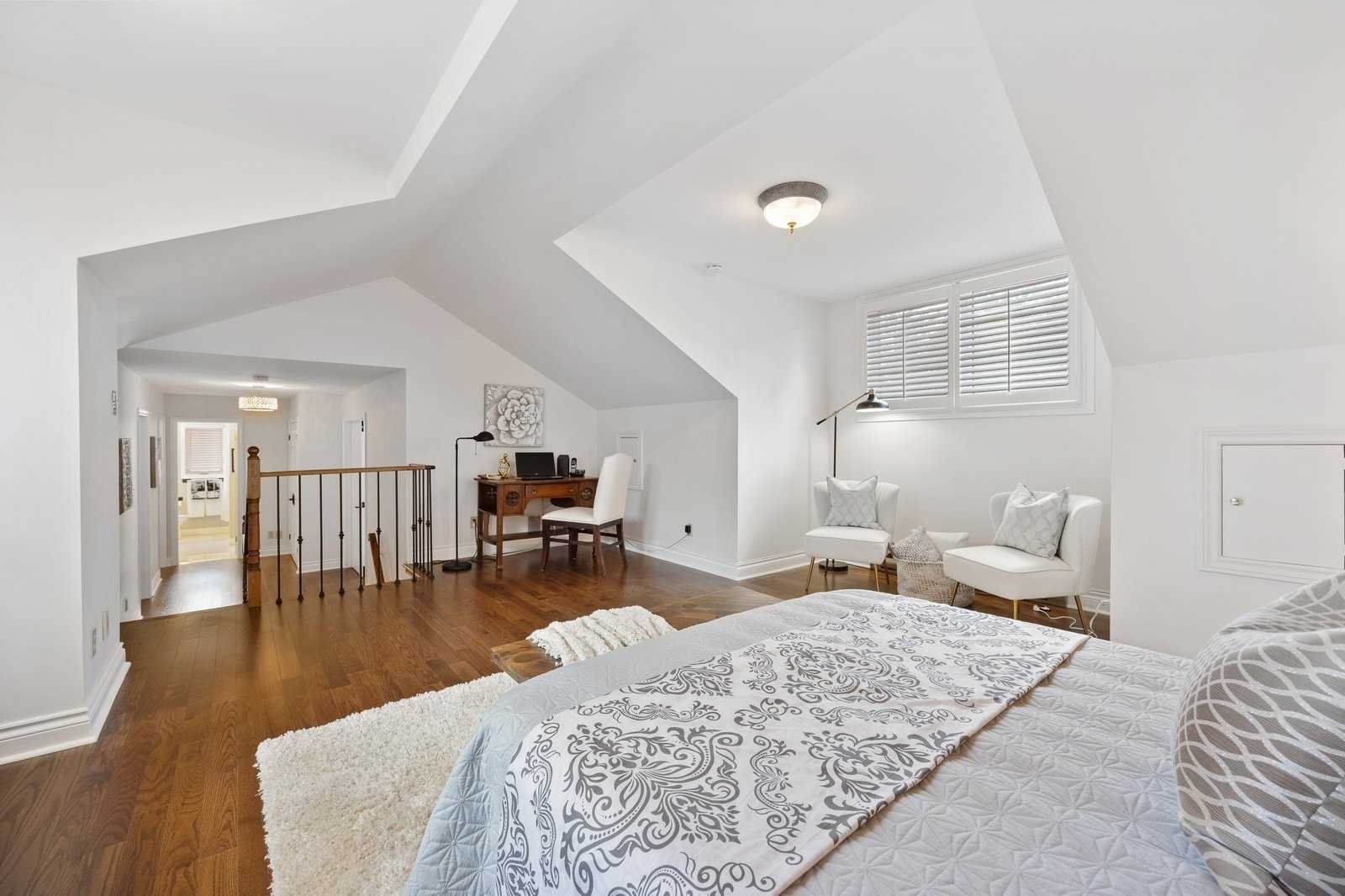 1276 Abbey Rd