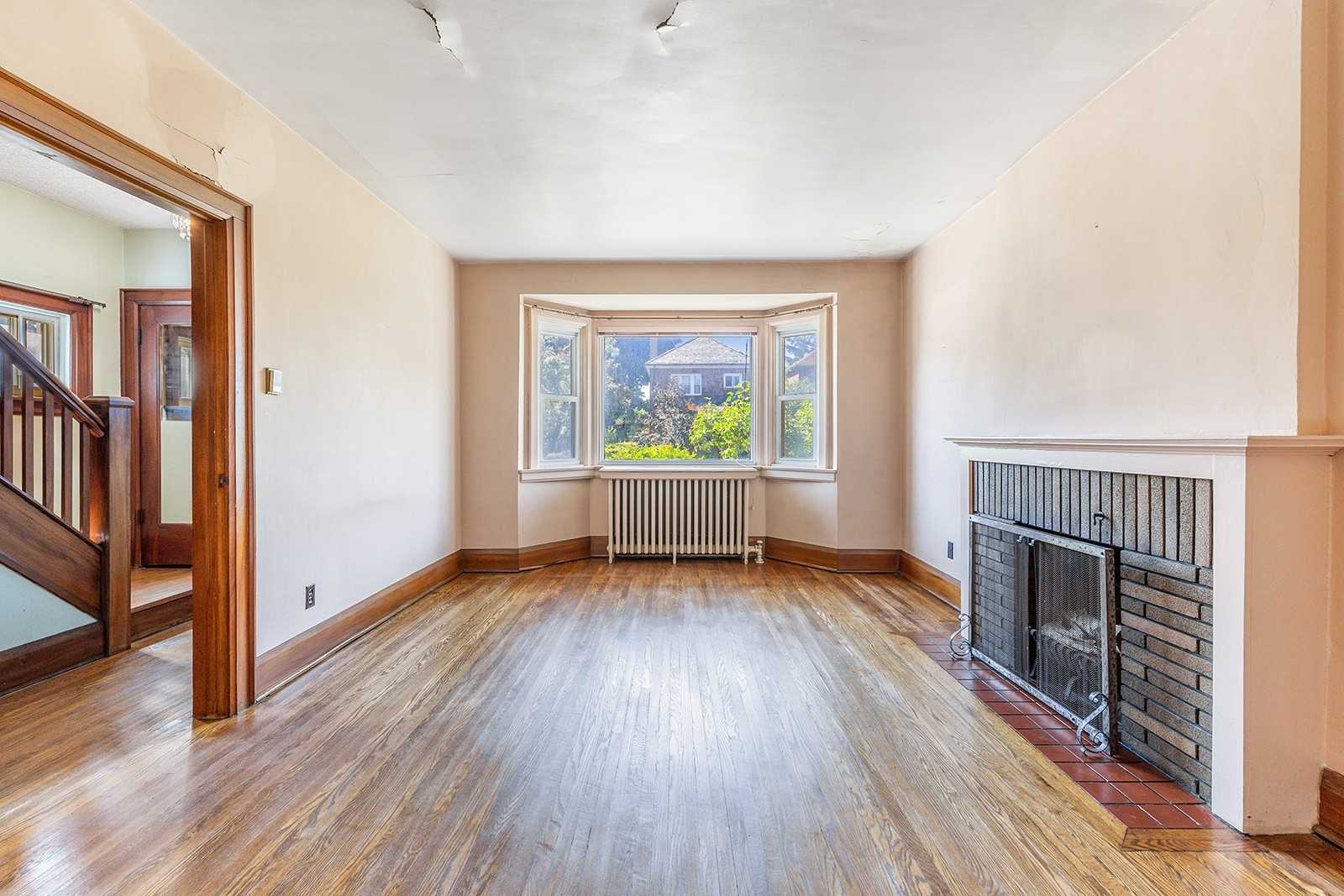 176 Hopedale Ave