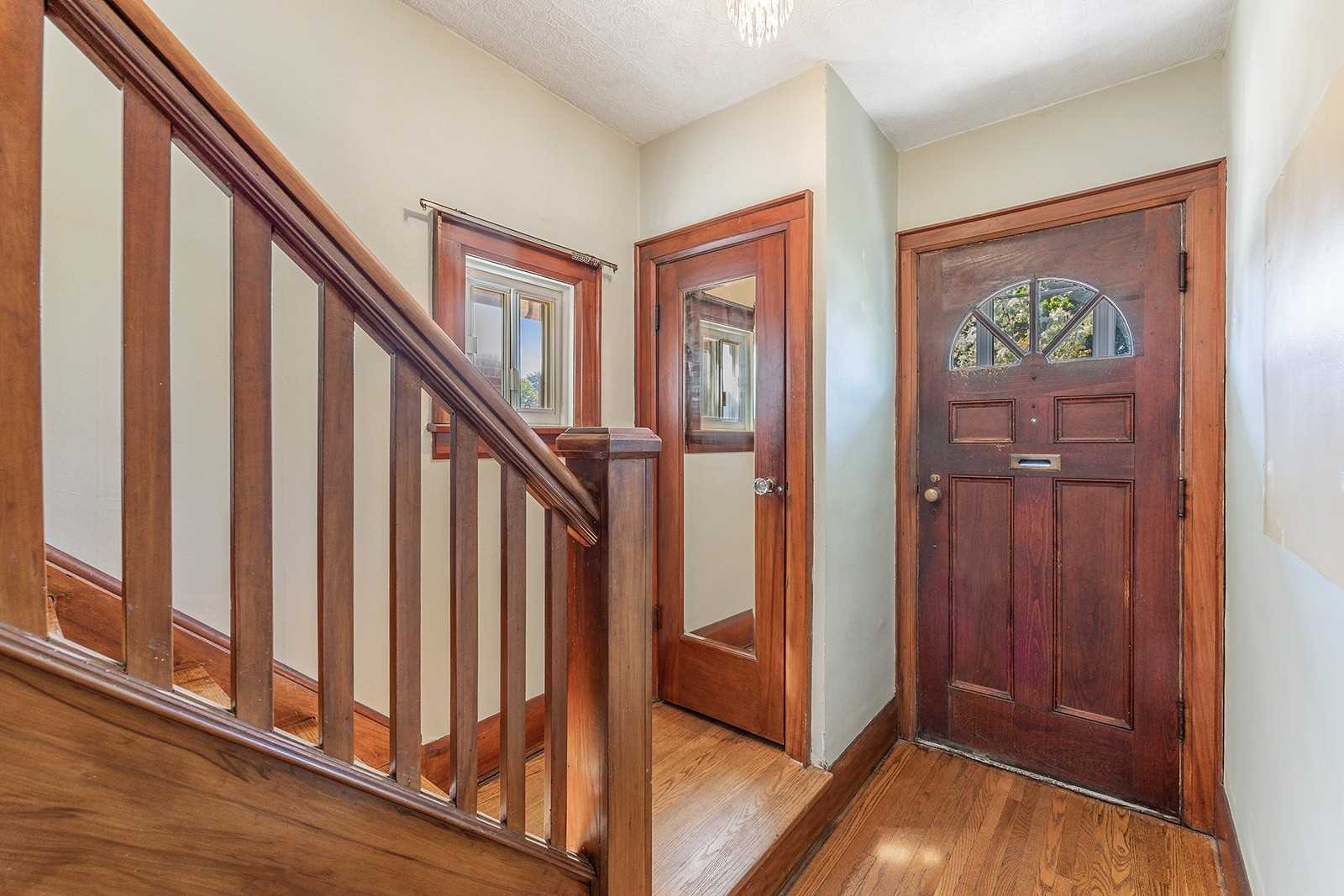176 Hopedale Ave