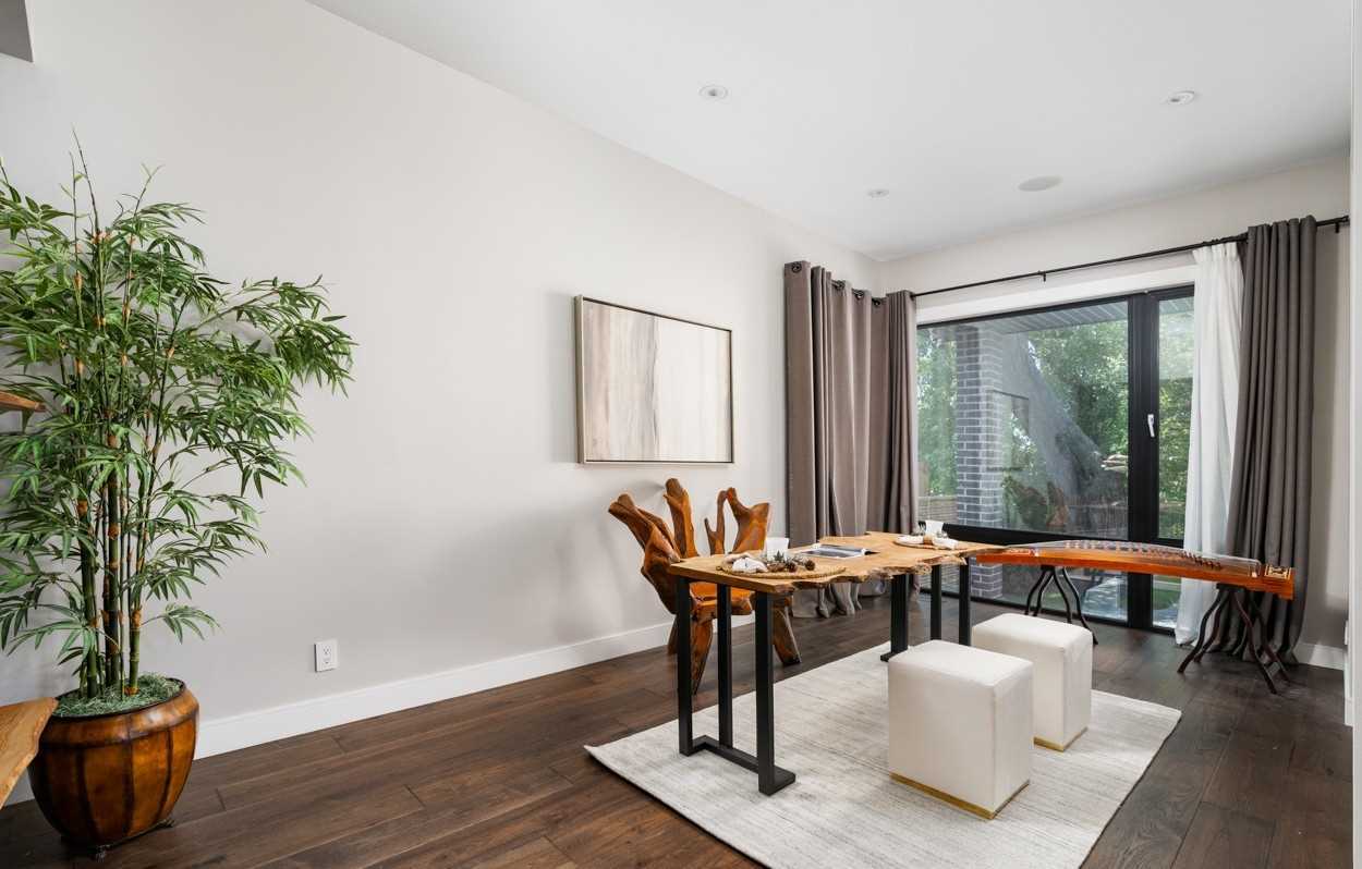 481 Guildwood Pkwy