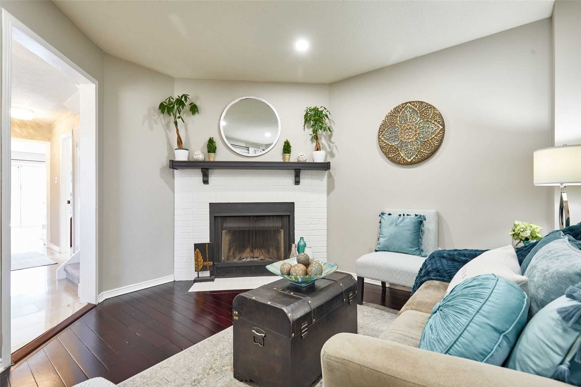 1632 Fairfield Cres