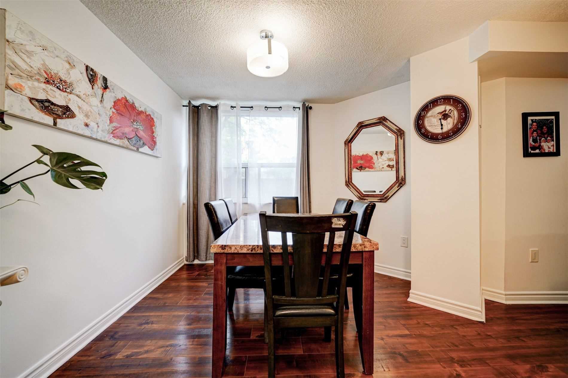 4062 Lawrence Ave E, #106