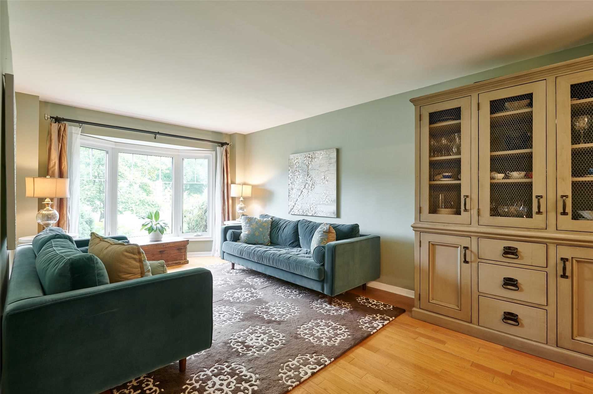 27 Sugarbush Sq