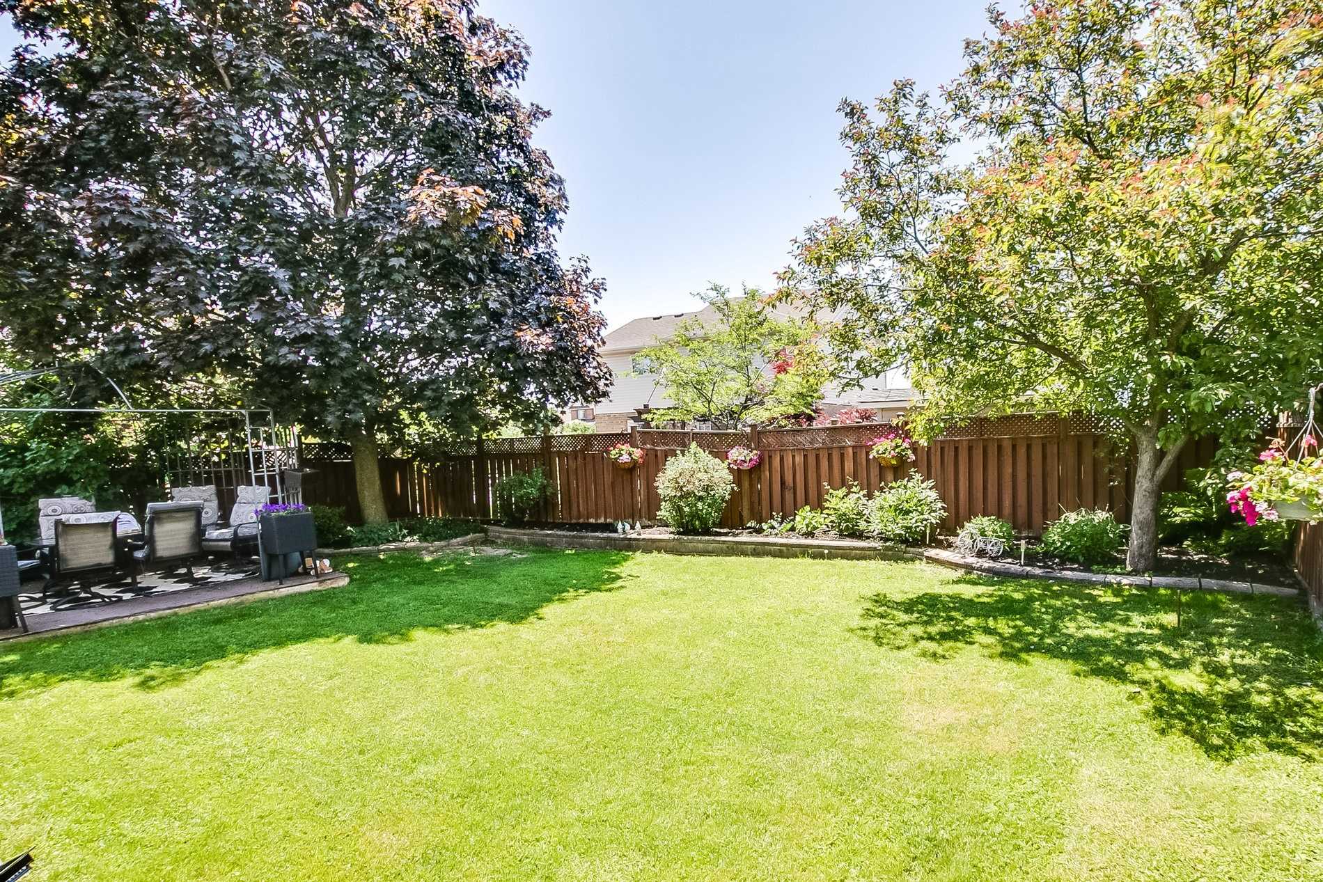4 Aldcroft Cres