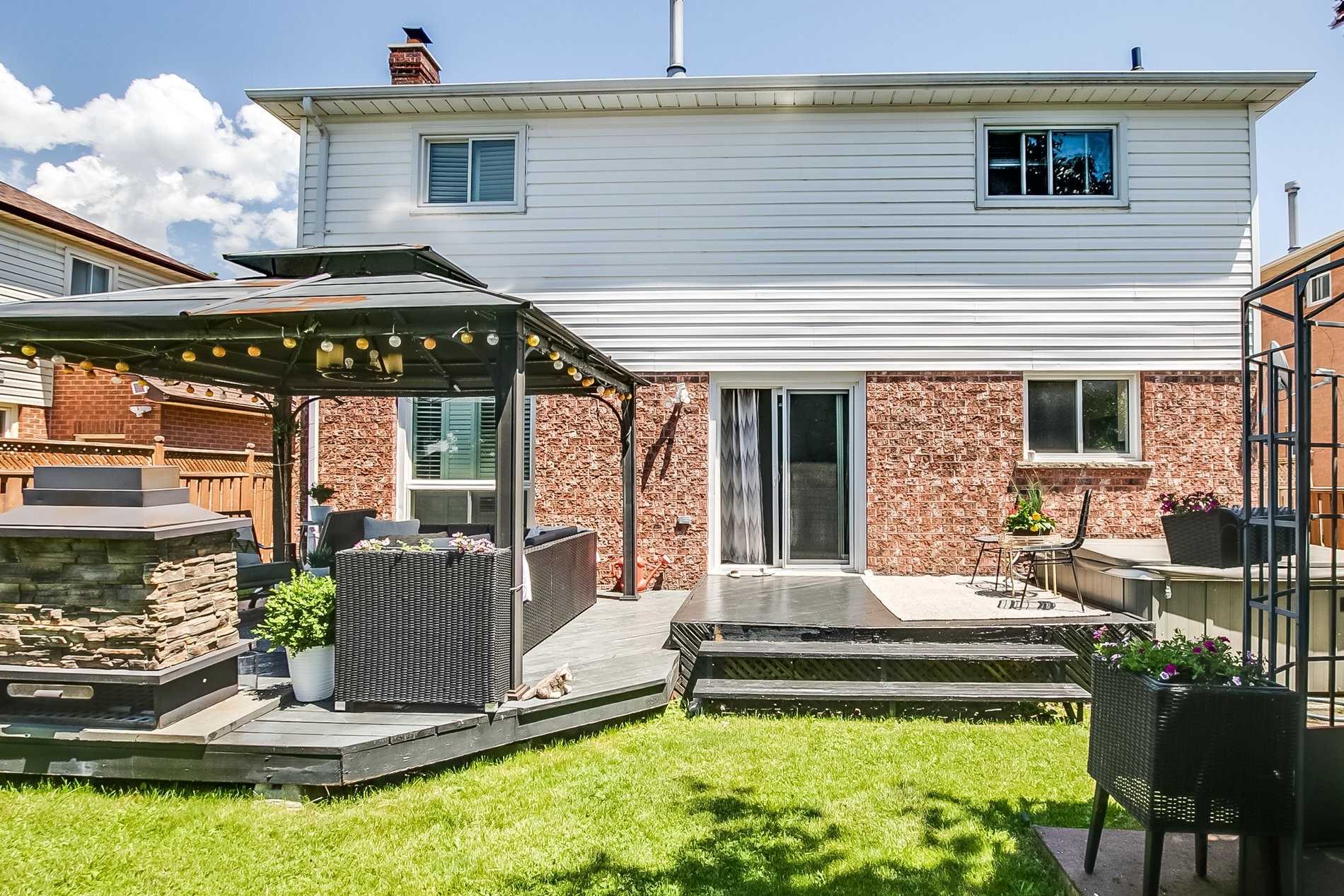 4 Aldcroft Cres