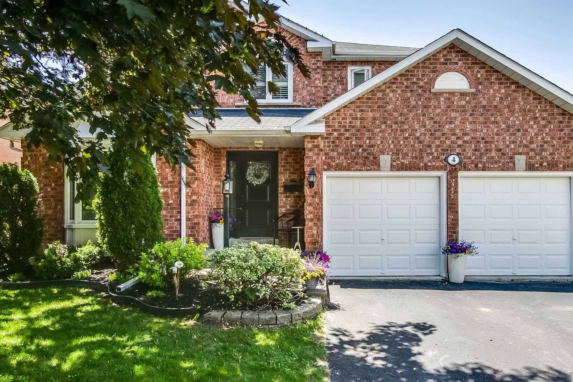 4 Aldcroft Cres