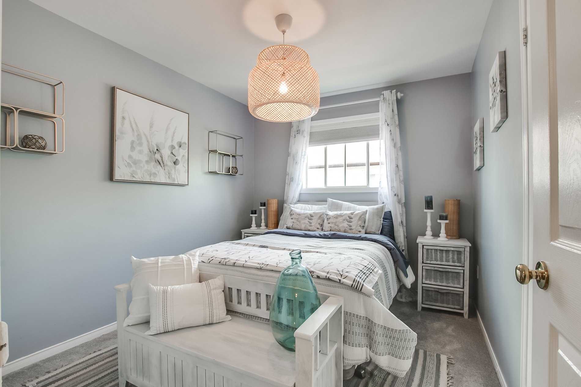 4 Aldcroft Cres