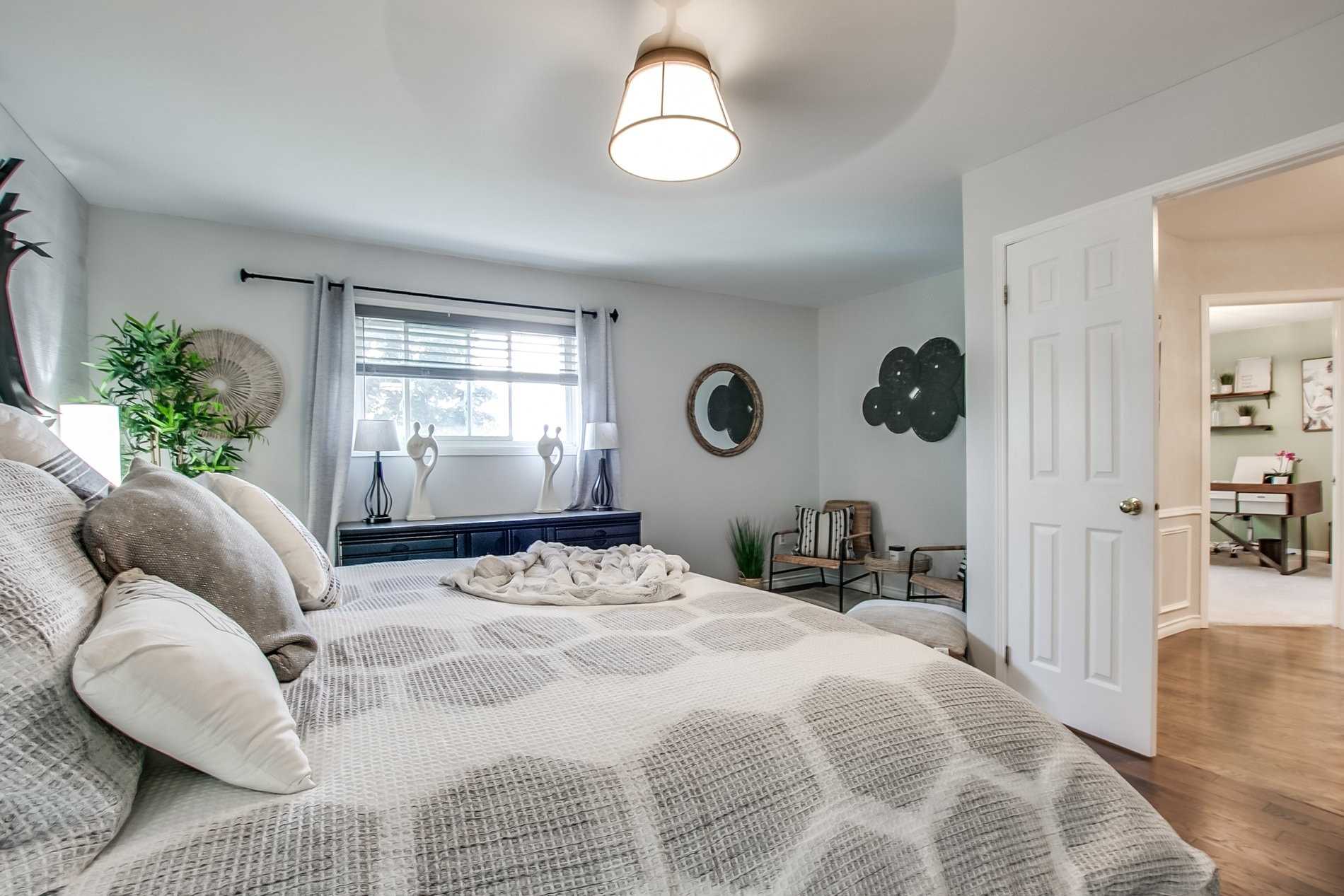 4 Aldcroft Cres