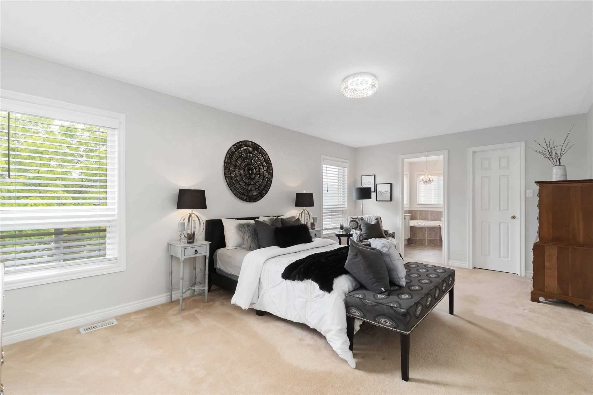 21 Corsham Dr