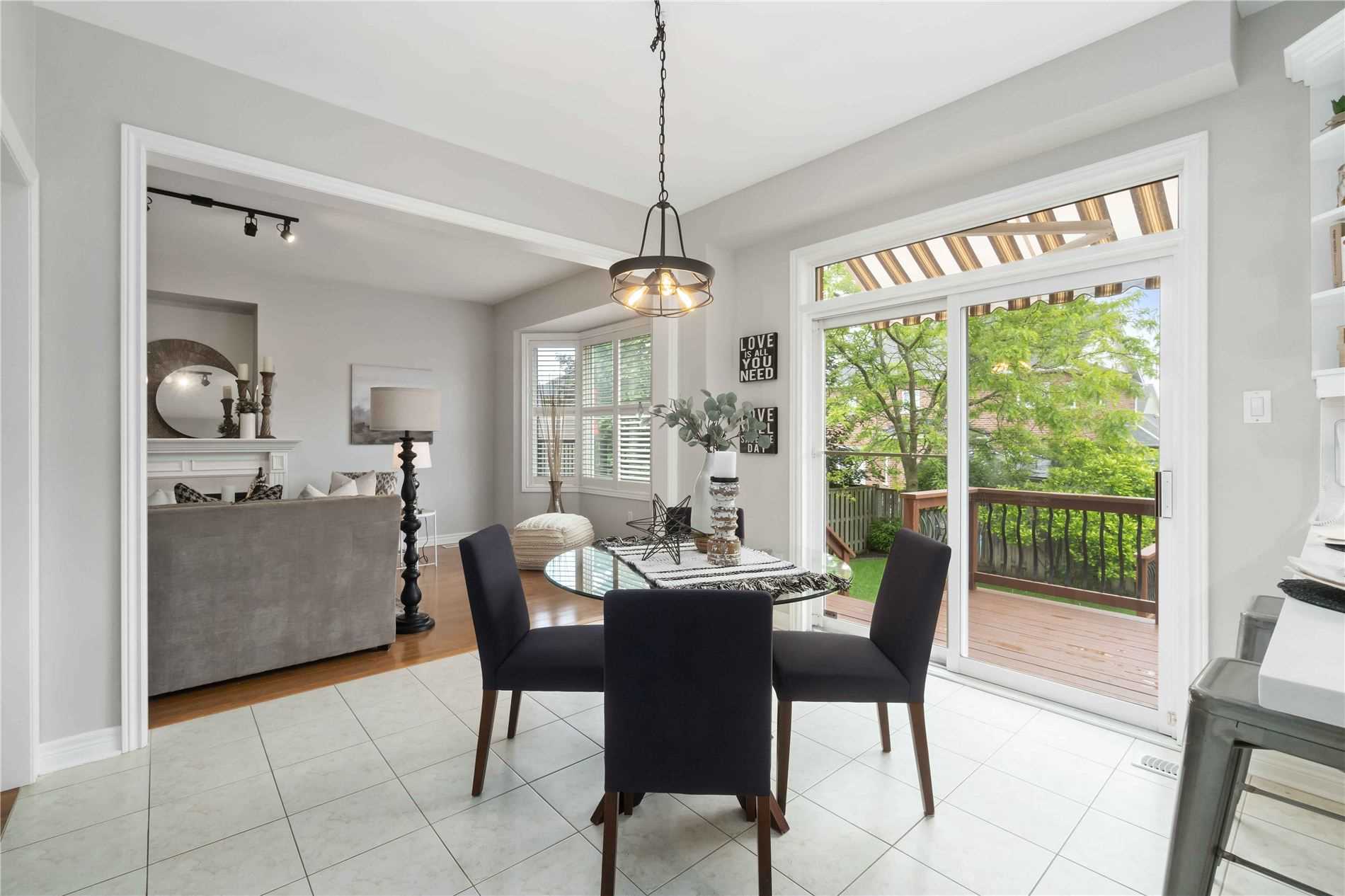 21 Corsham Dr
