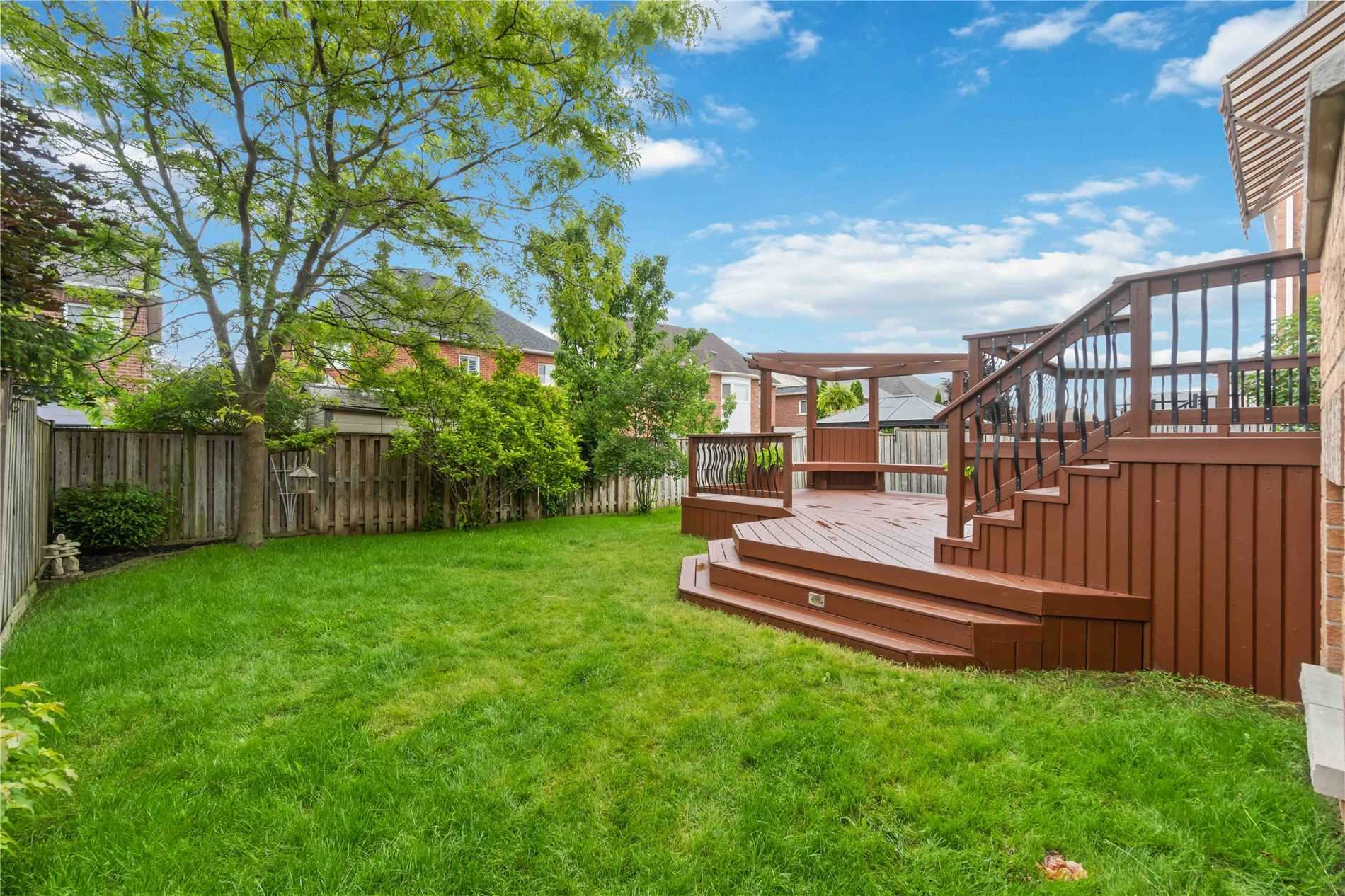 21 Corsham Dr