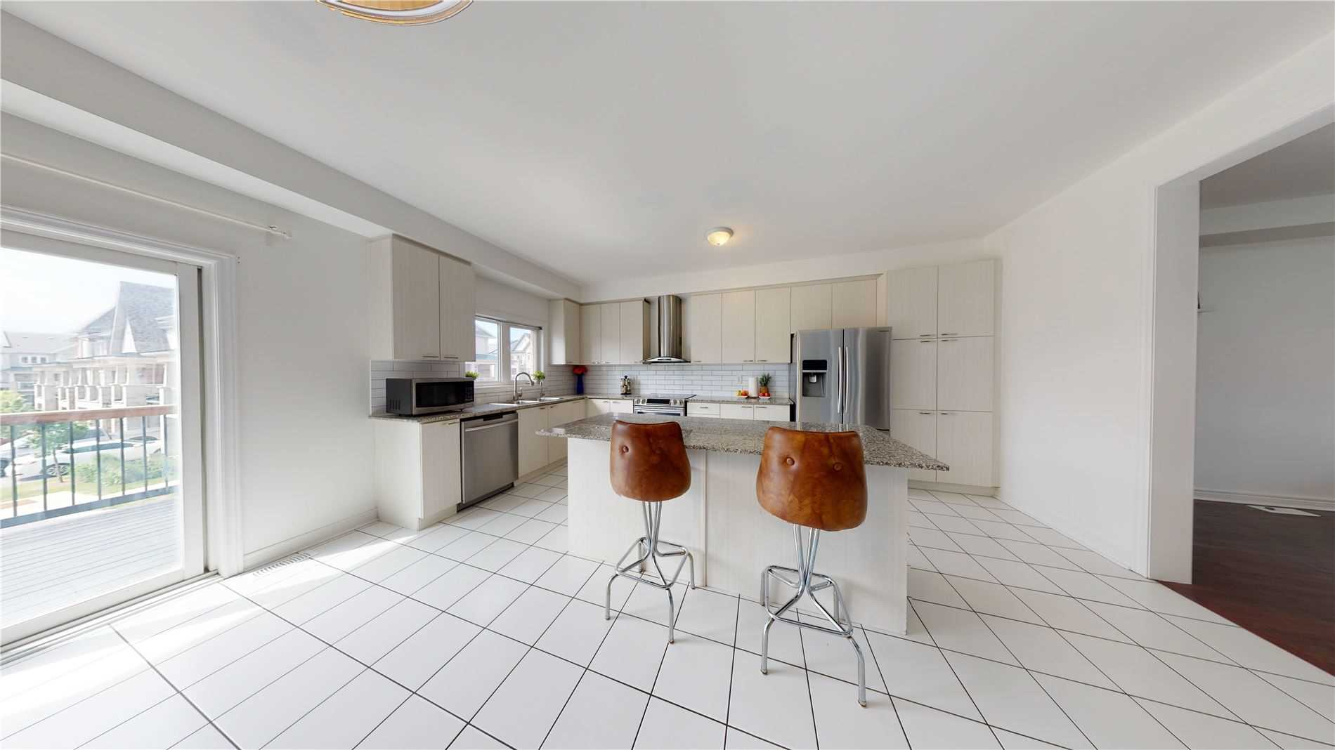1707 Carousel Dr