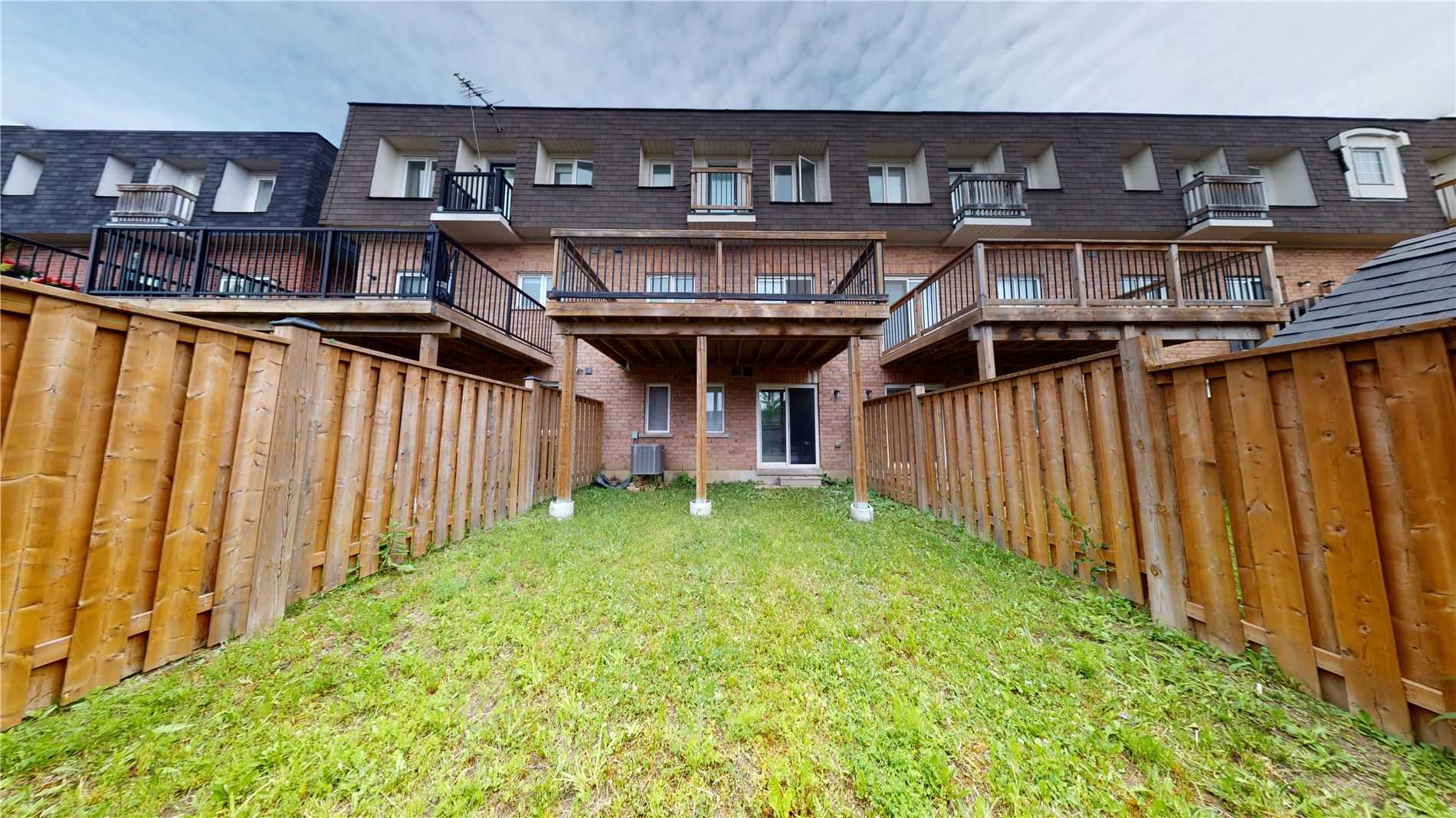1707 Carousel Dr