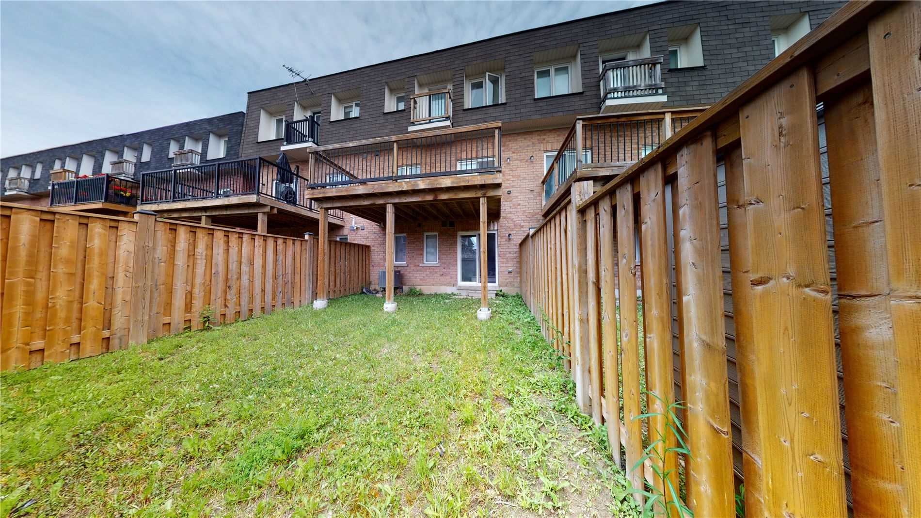 1707 Carousel Dr