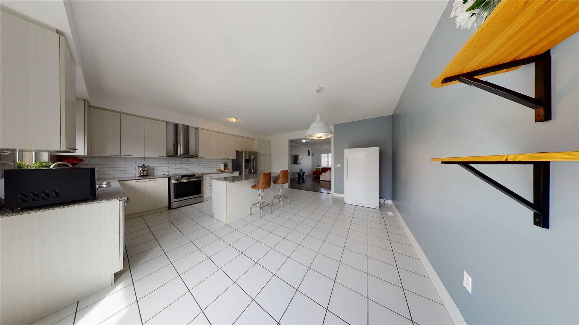 1707 Carousel Dr