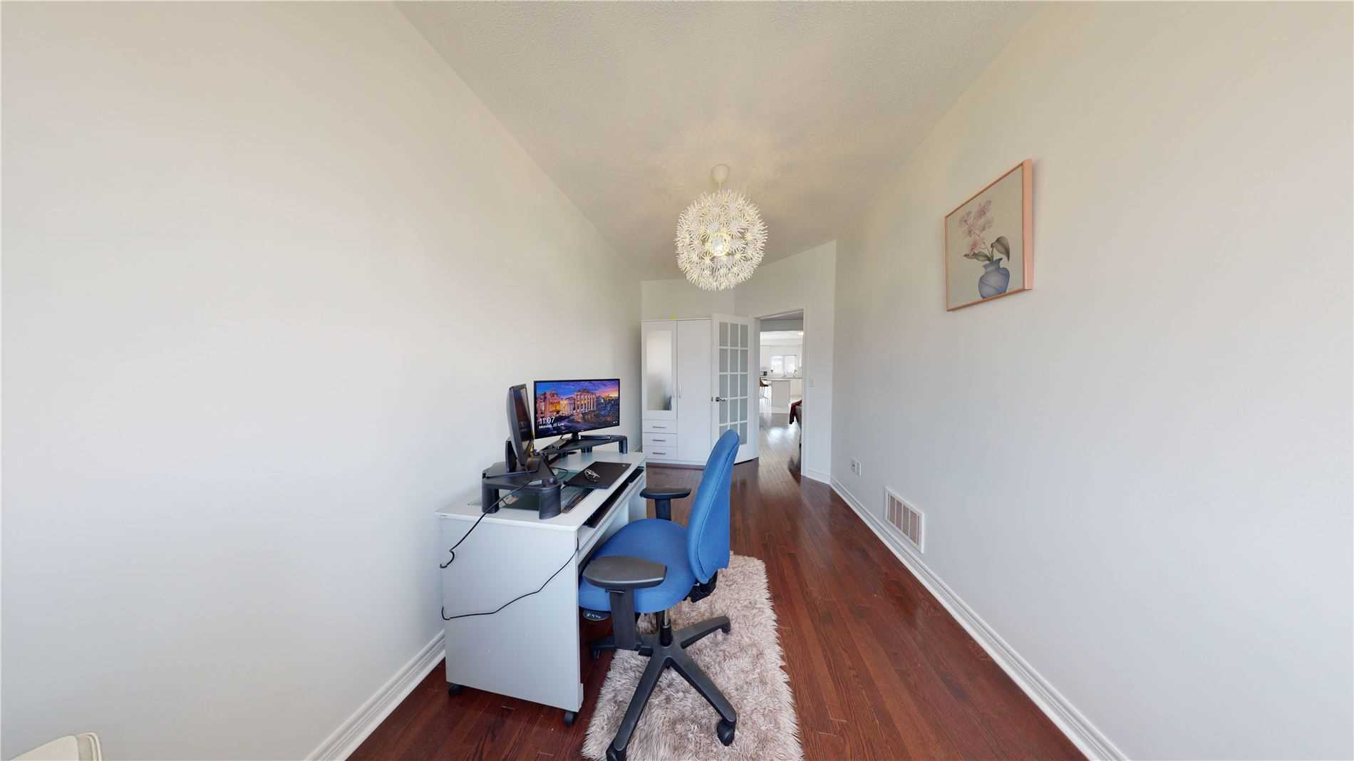 1707 Carousel Dr