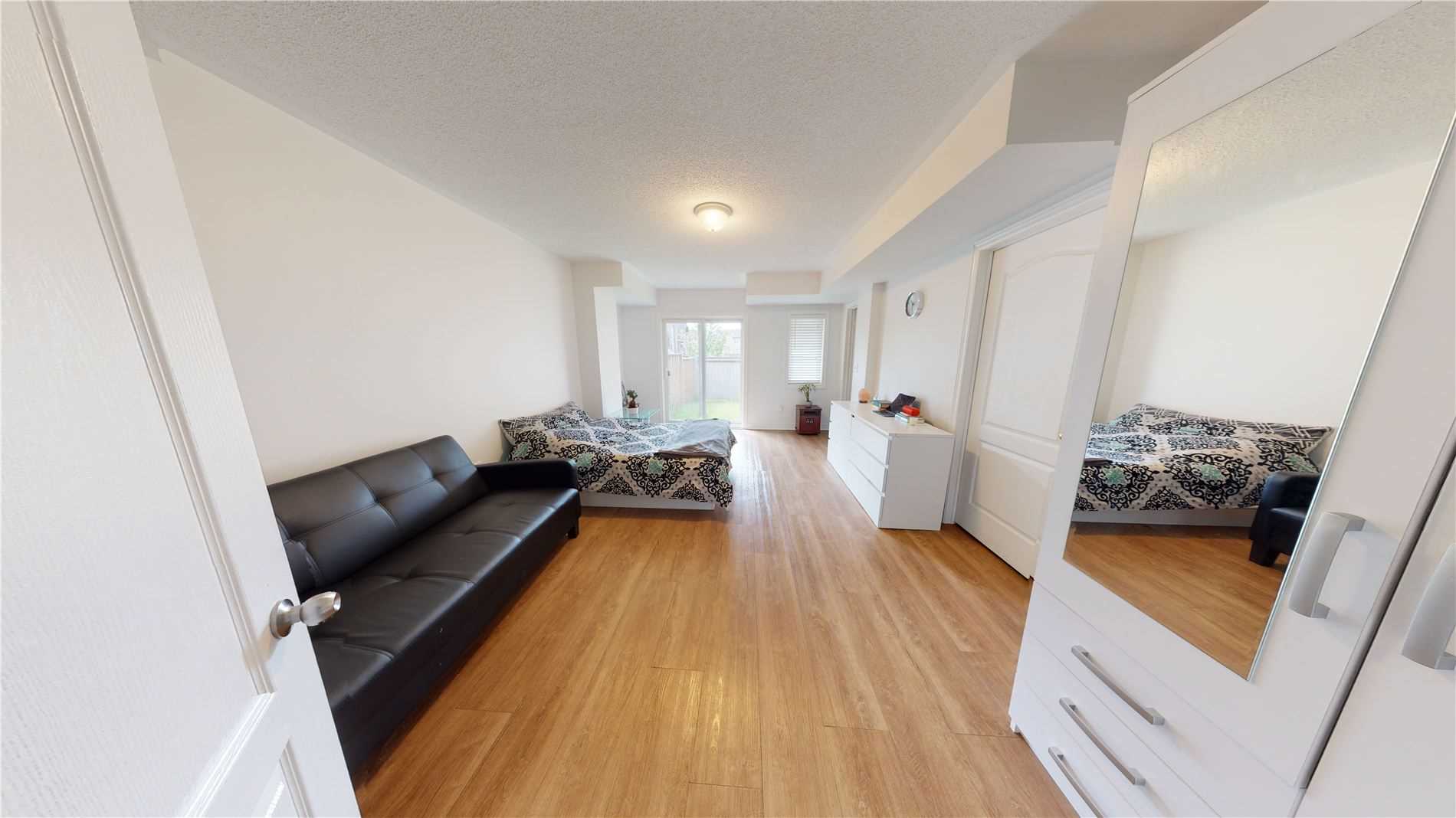 1707 Carousel Dr