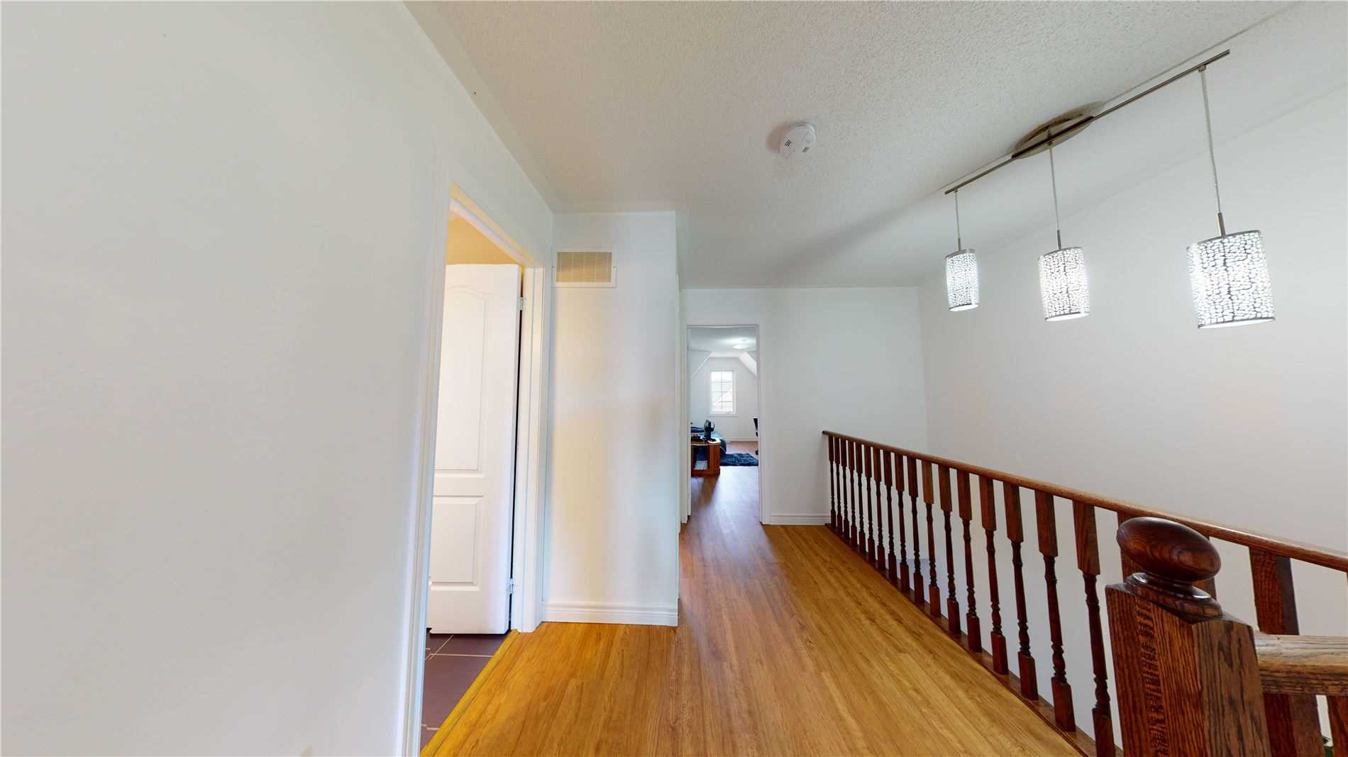1707 Carousel Dr