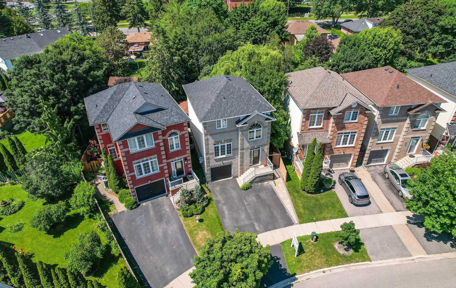70 Mcfeeters Cres