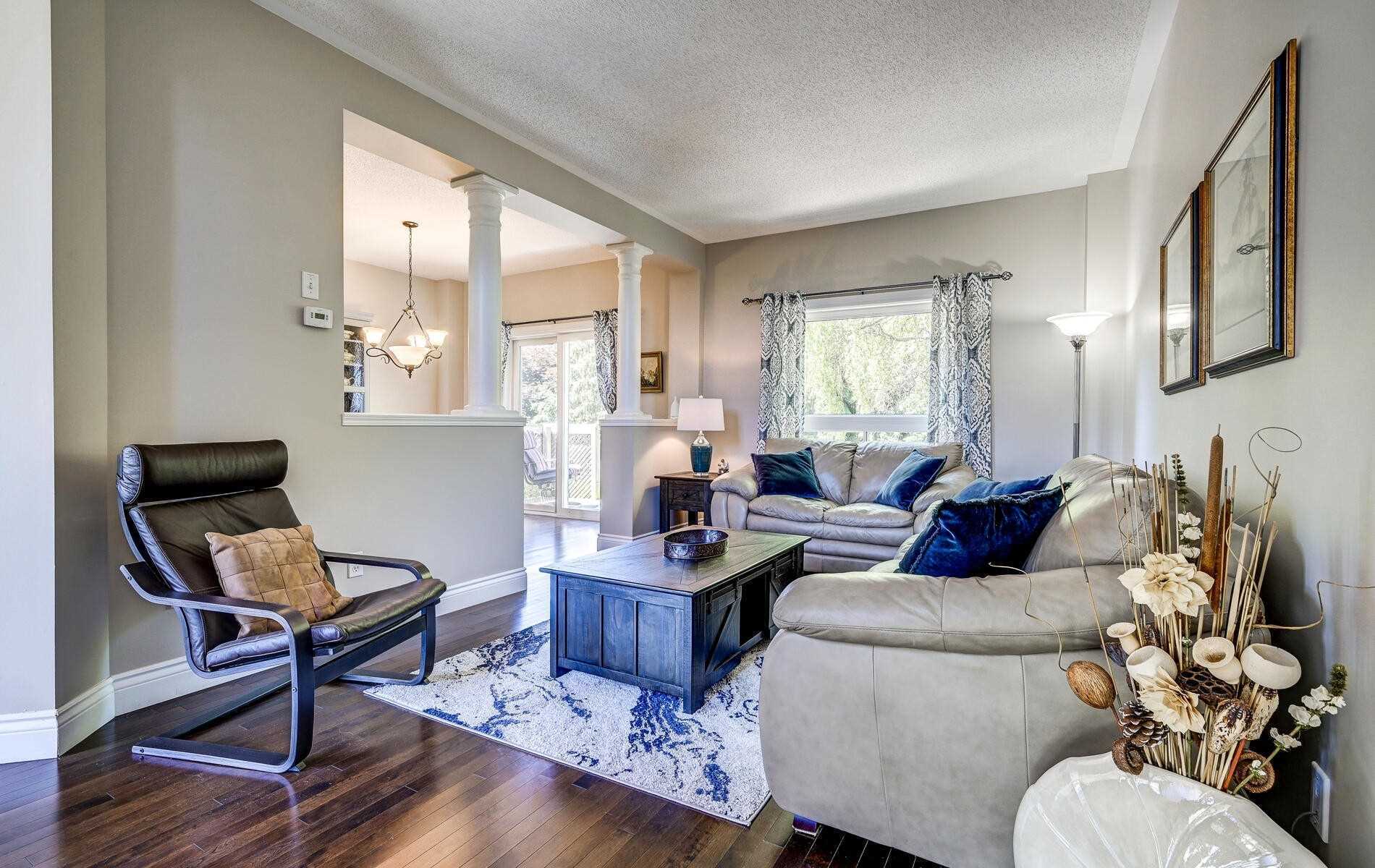 70 Mcfeeters Cres