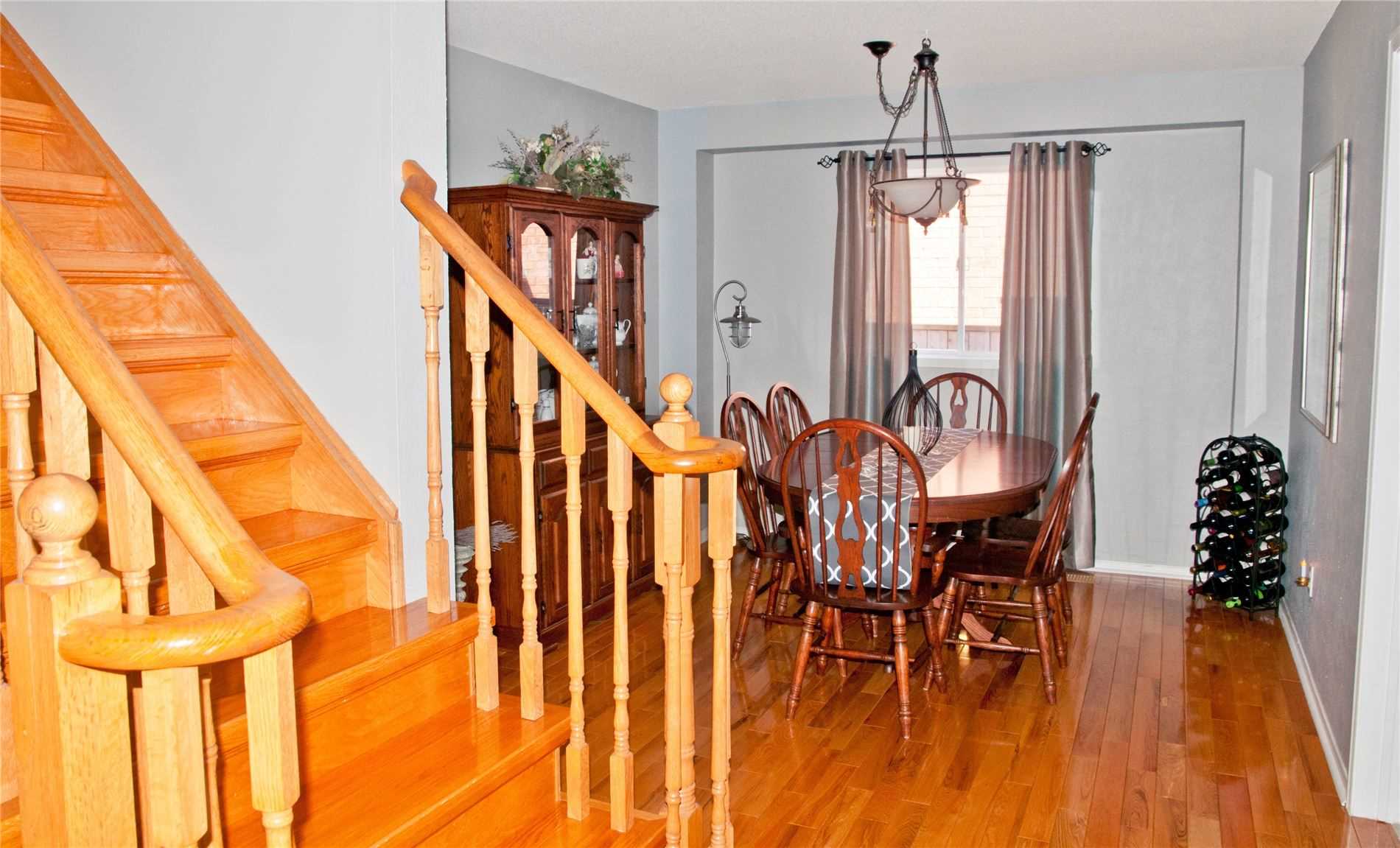 512 Sandalwood Crt