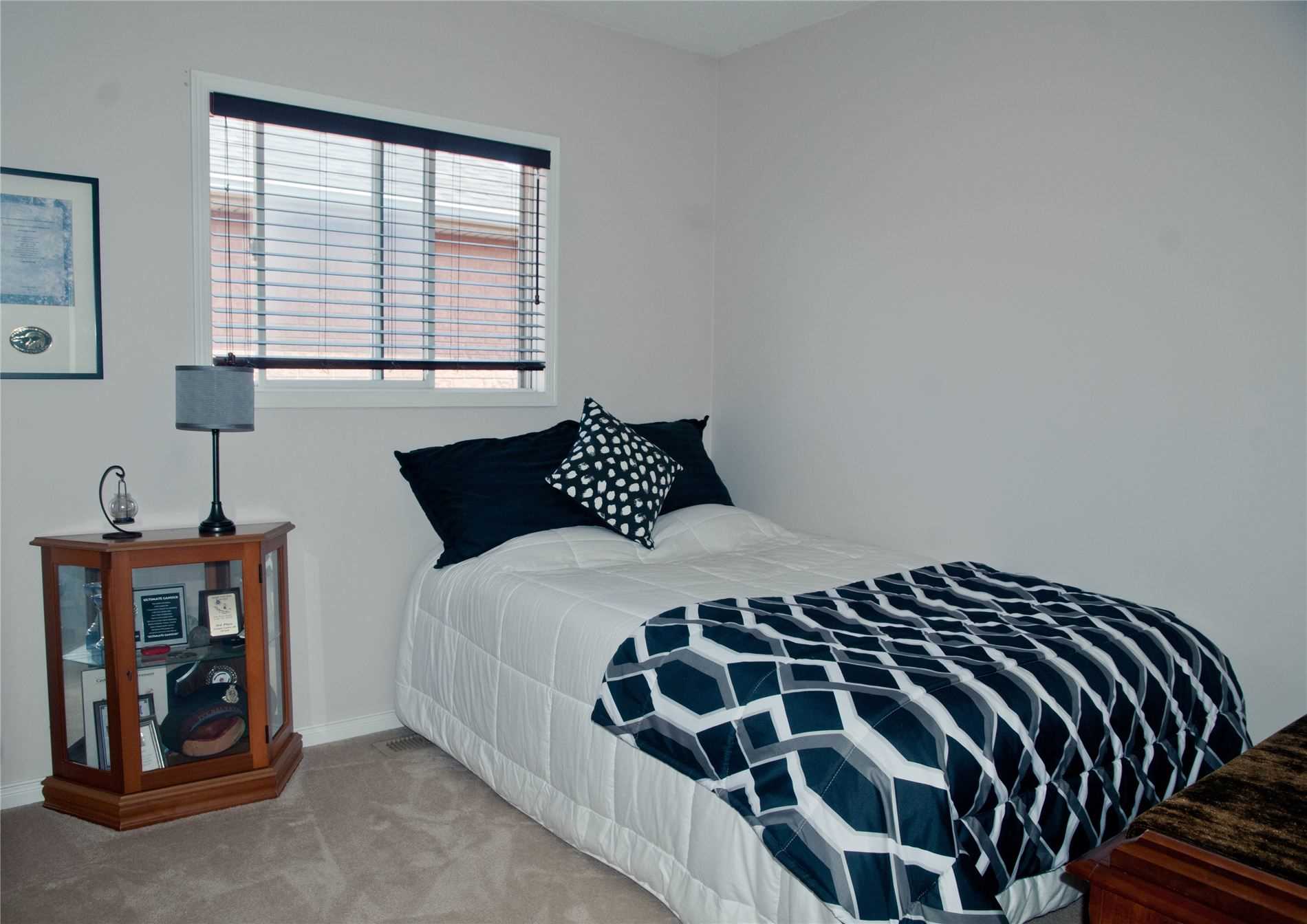 512 Sandalwood Crt