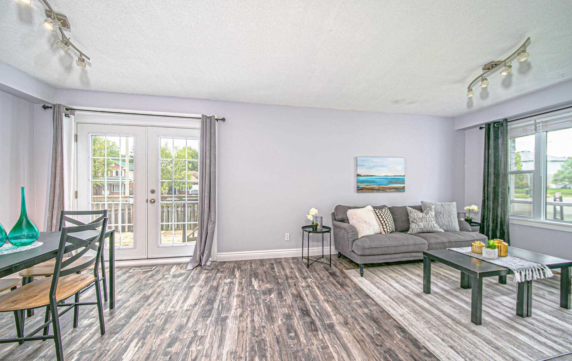 63 Stanford Cres