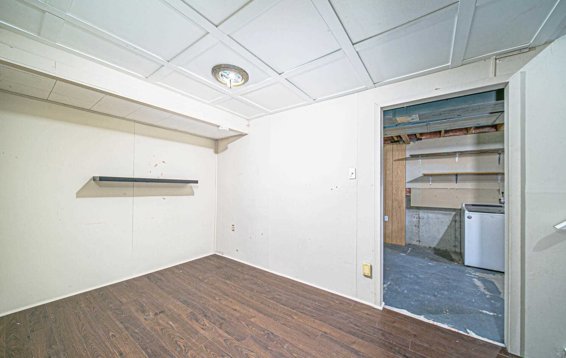 63 Stanford Cres