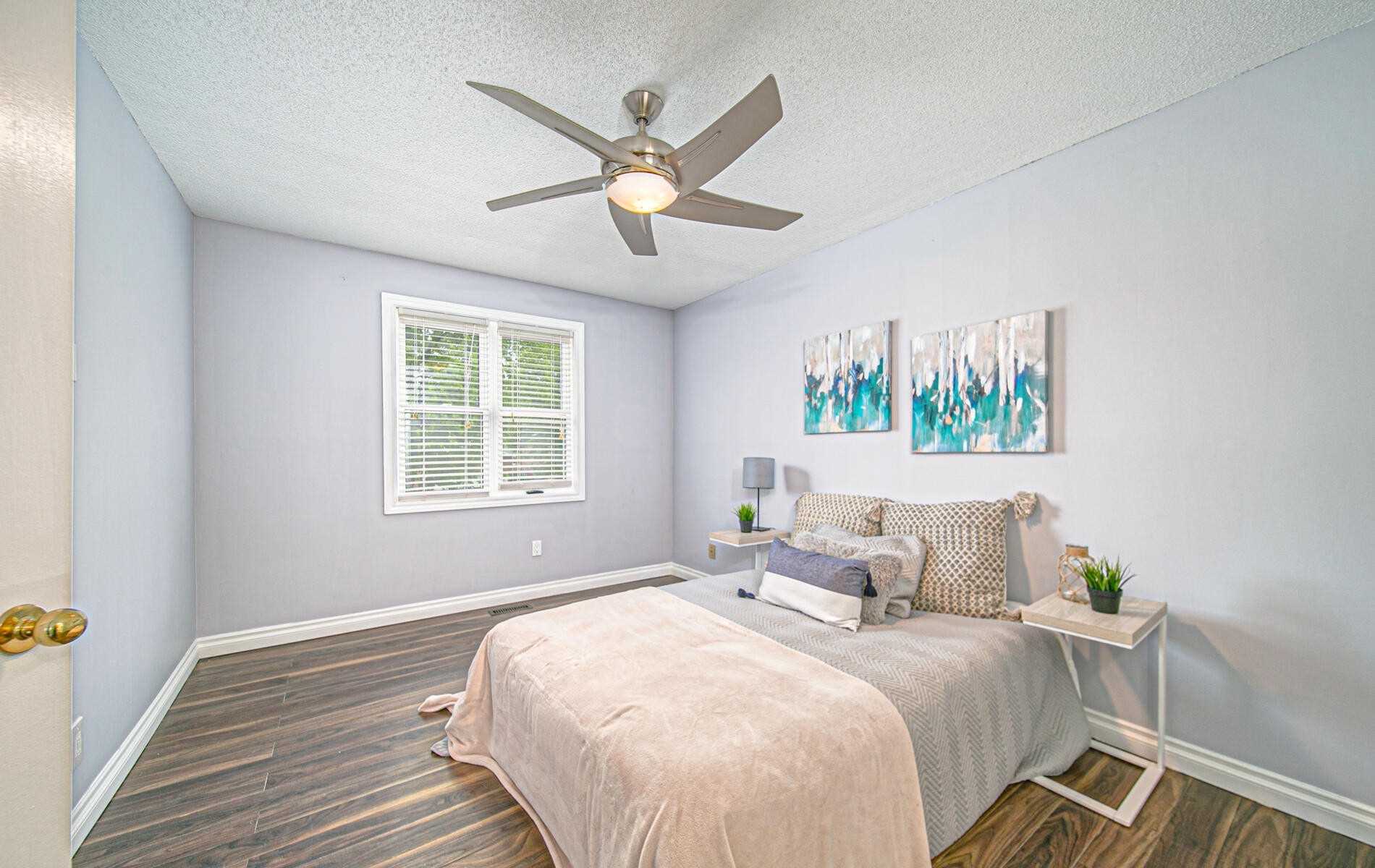 63 Stanford Cres
