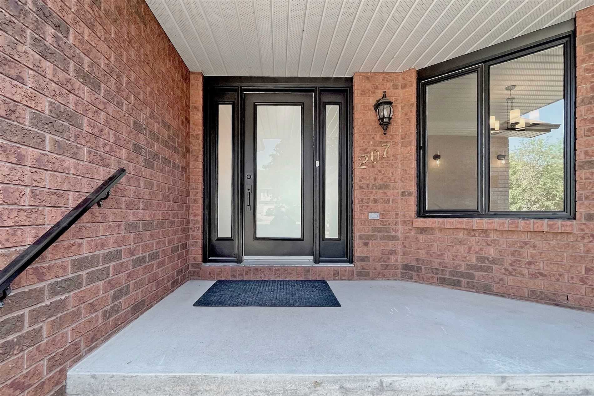 207 Aldred Dr