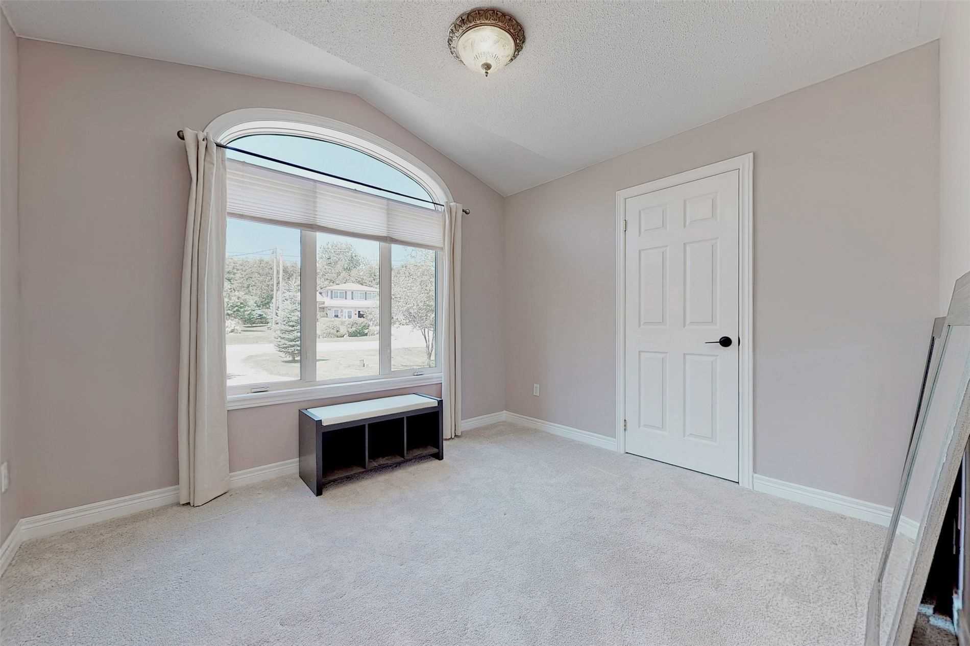 207 Aldred Dr