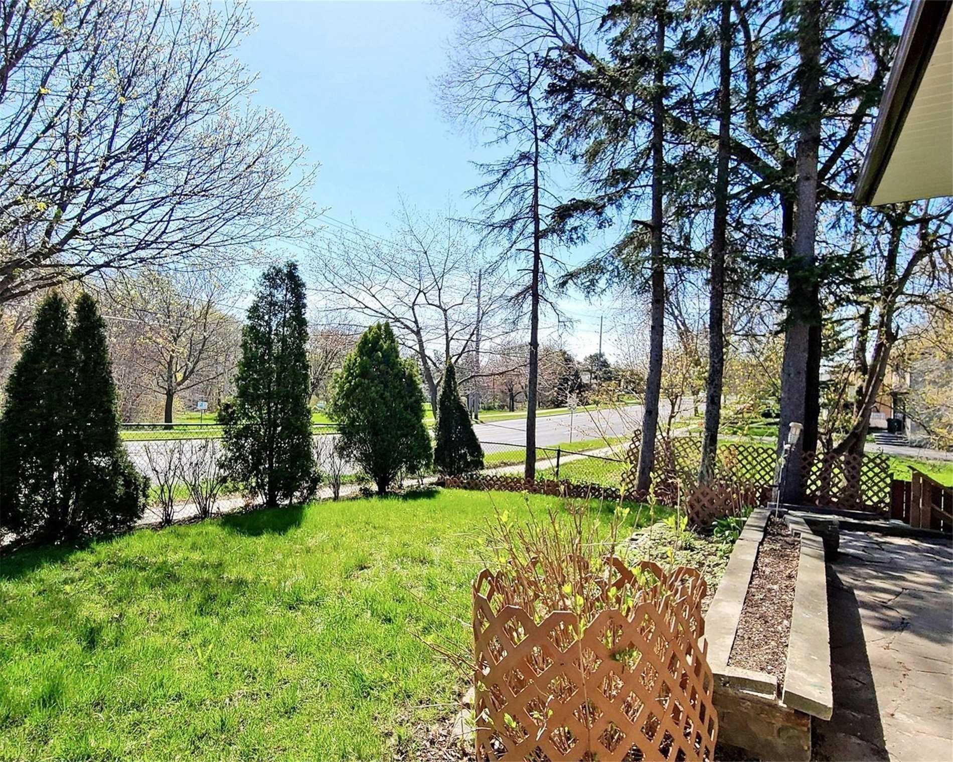 826 Scarborough Golf Clu Rd