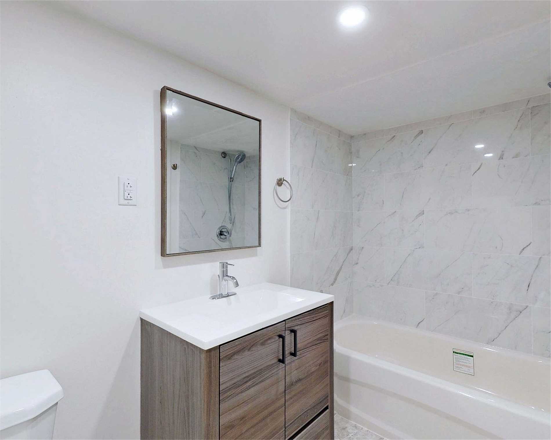 826 Scarborough Golf Clu Rd