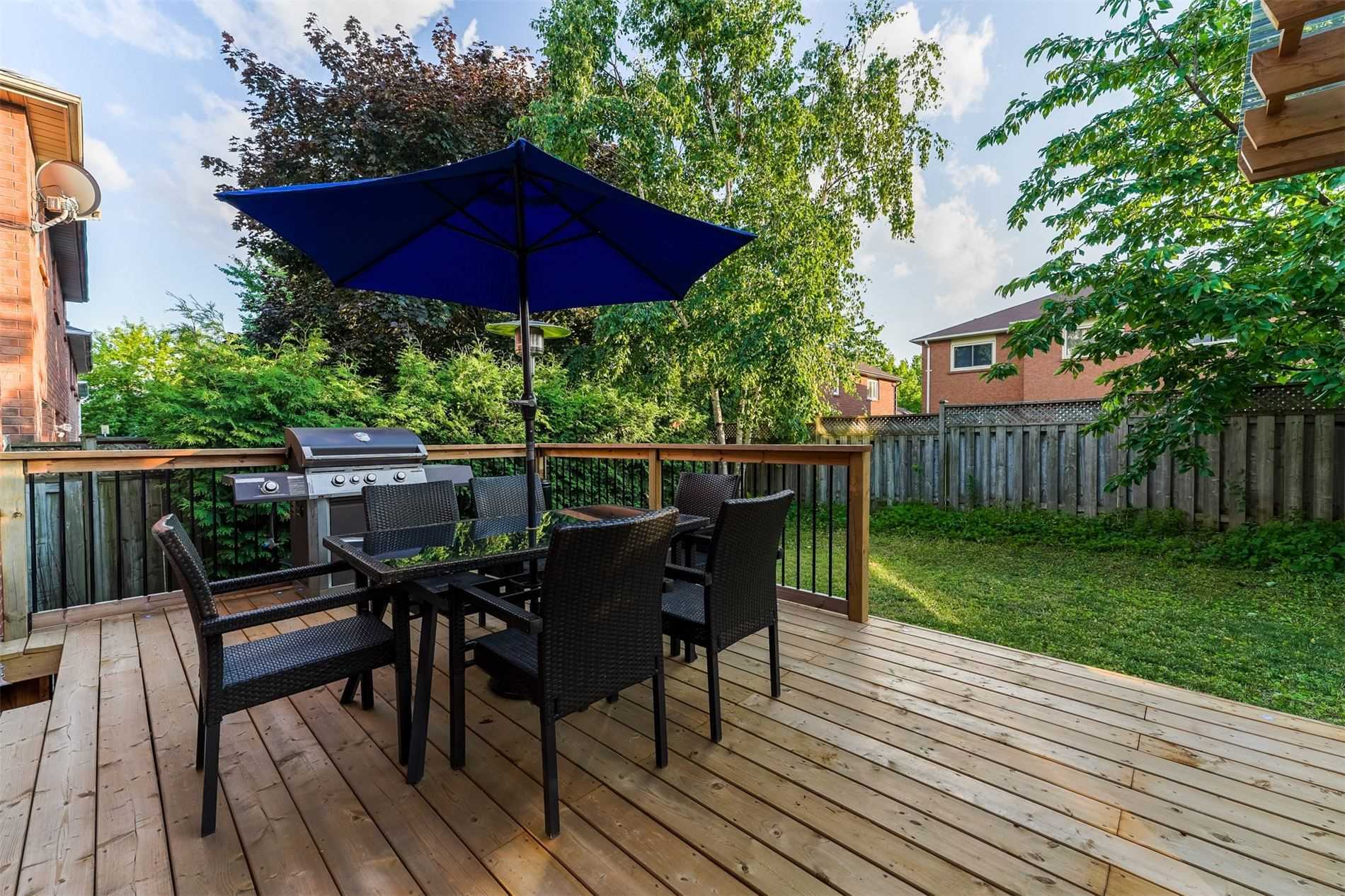 3 Mayfield Cres