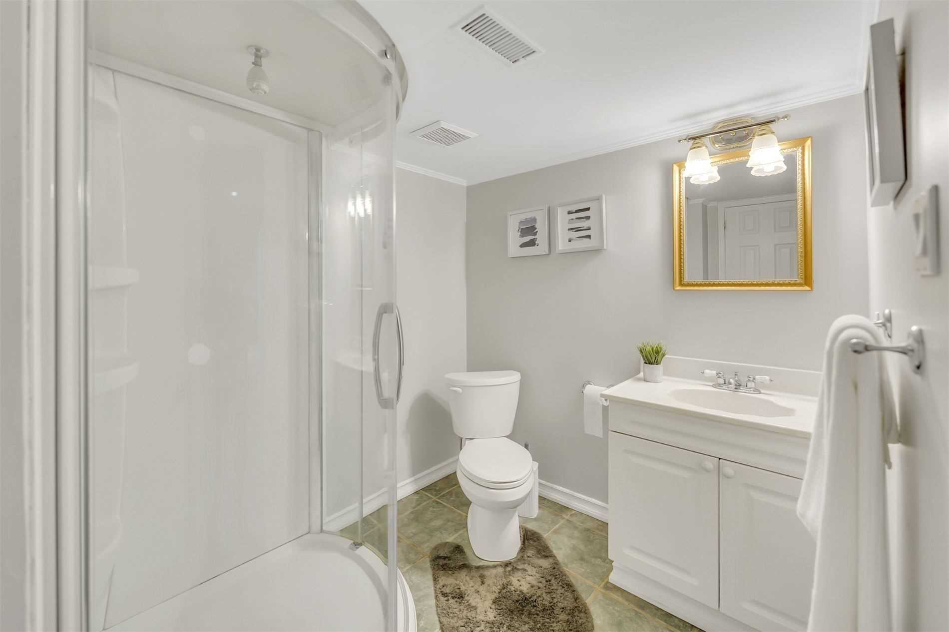 3 Mayfield Cres