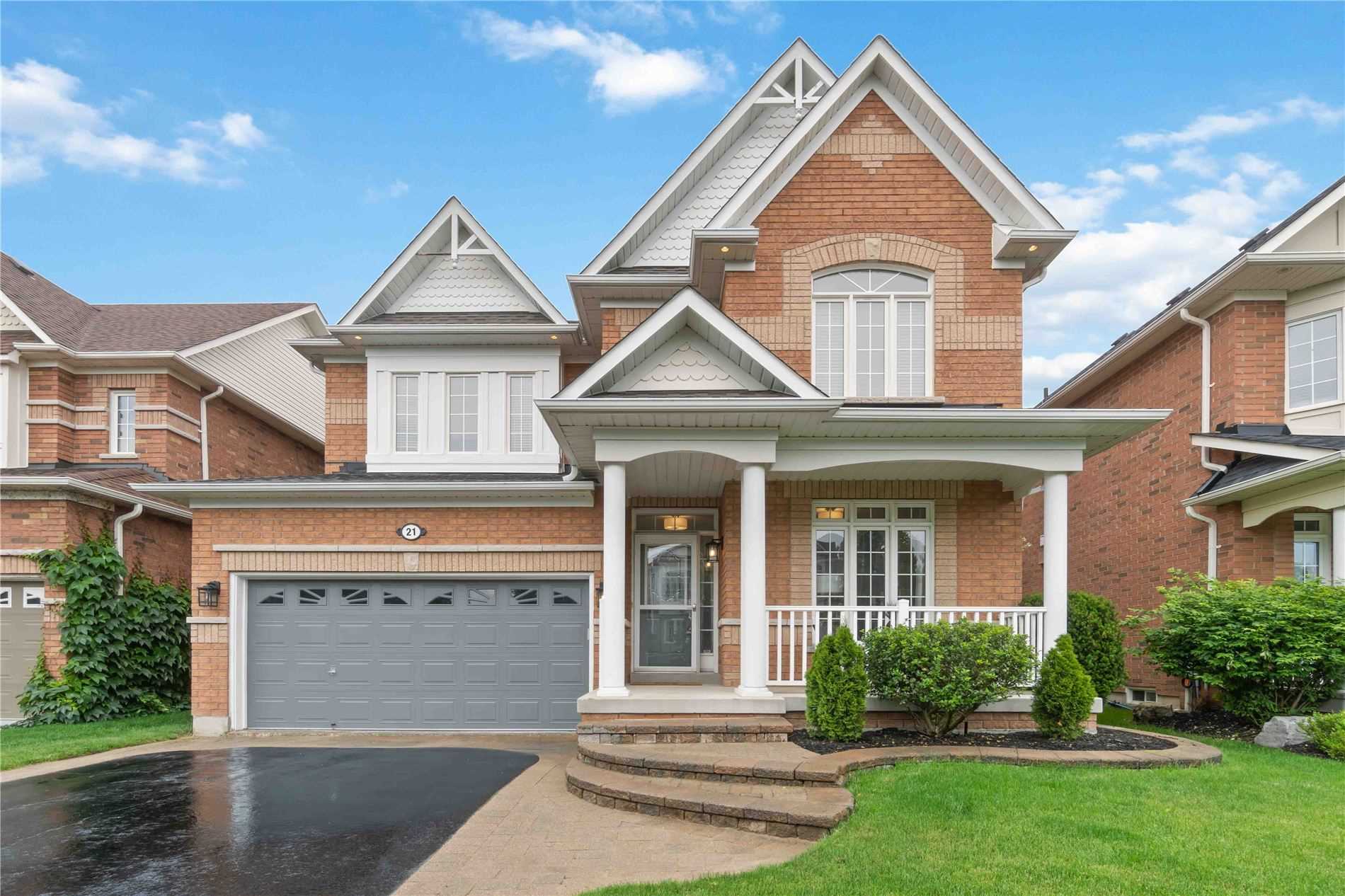 21 Corsham Dr