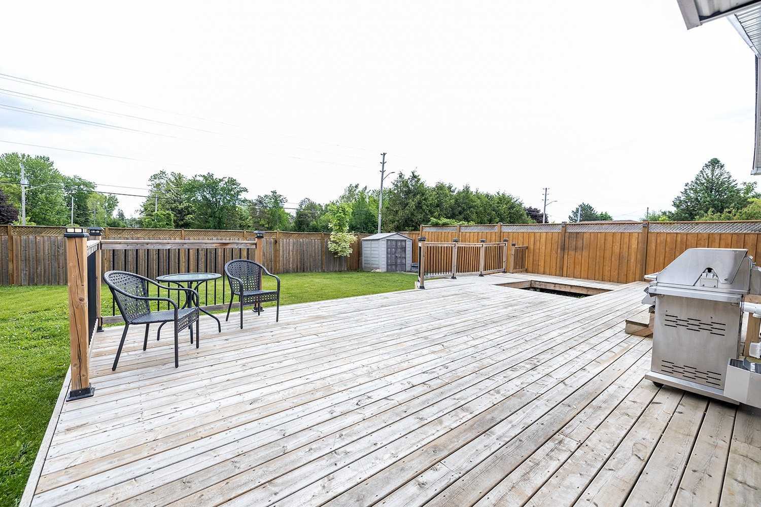 1348 Belair Cres