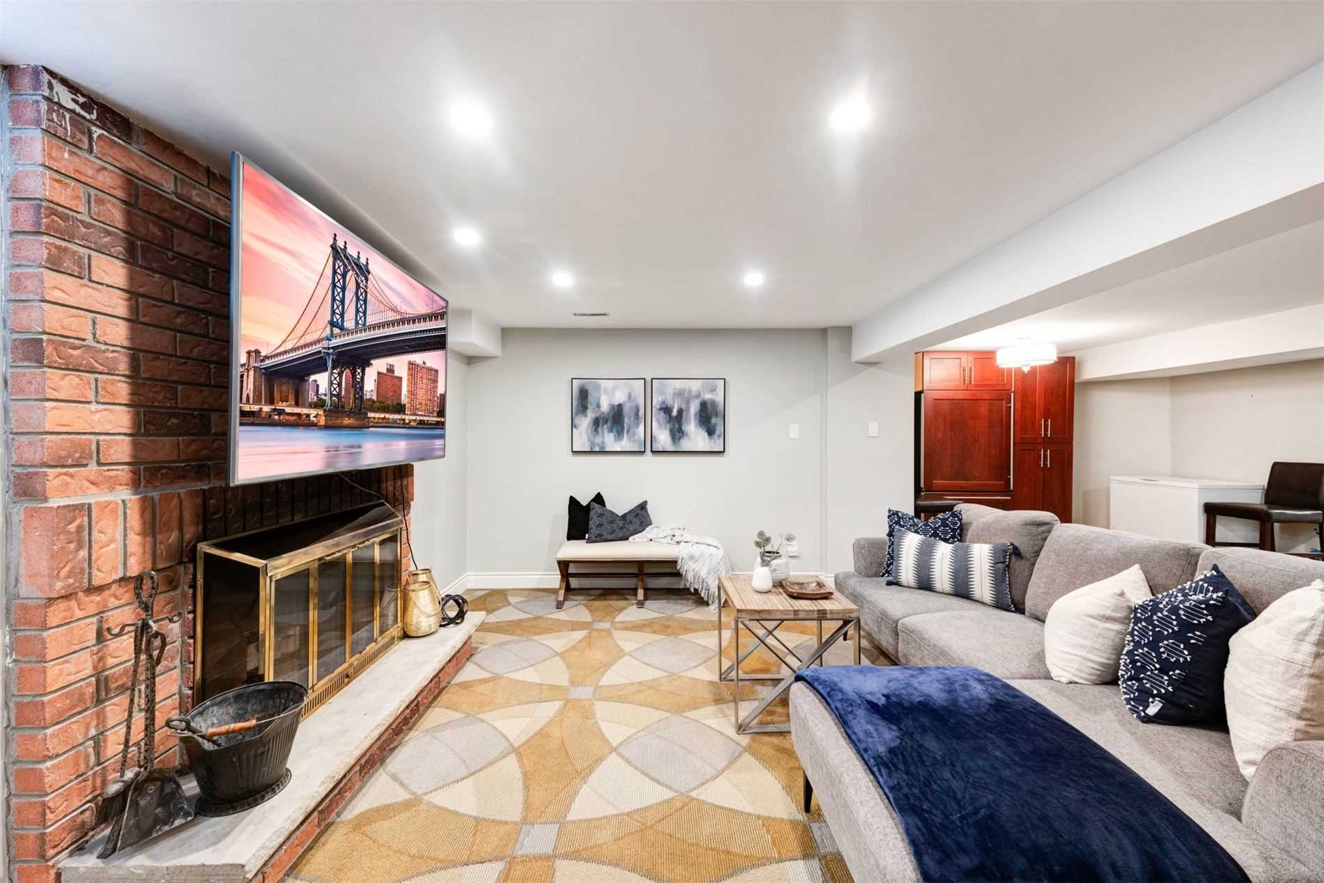 49 Fitzgerald Dr