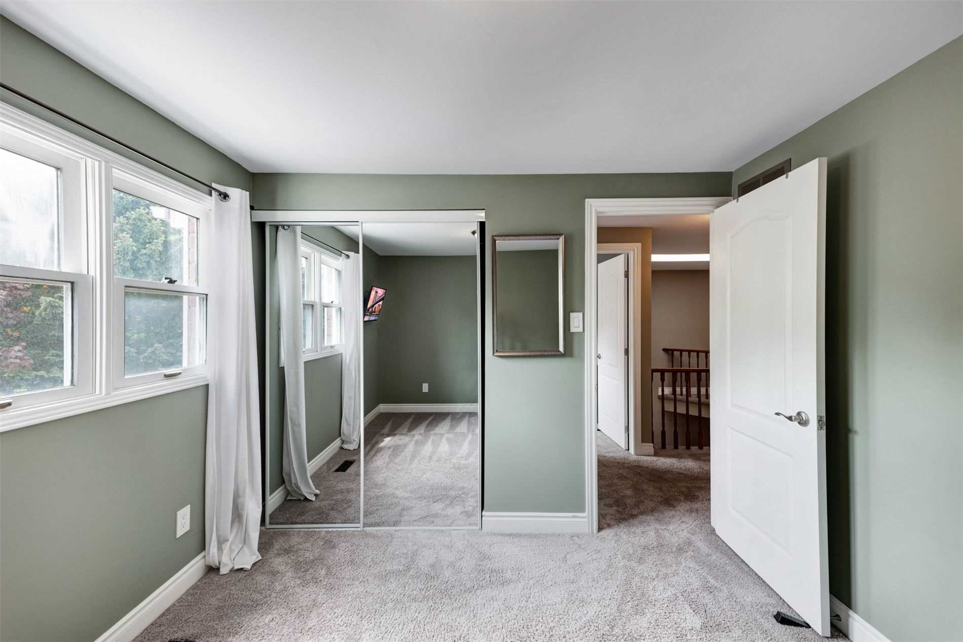 49 Fitzgerald Dr