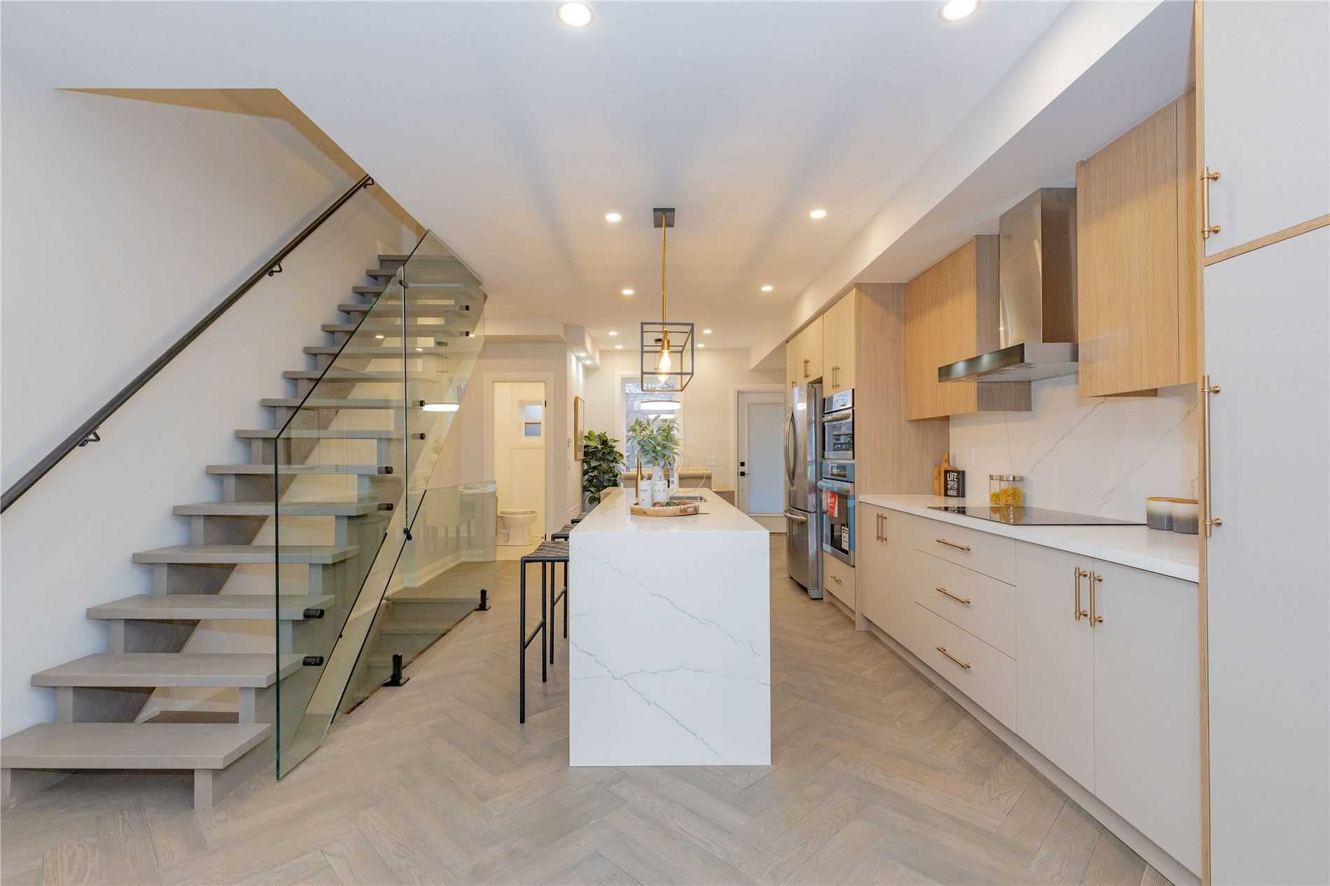 24 Erindale Ave