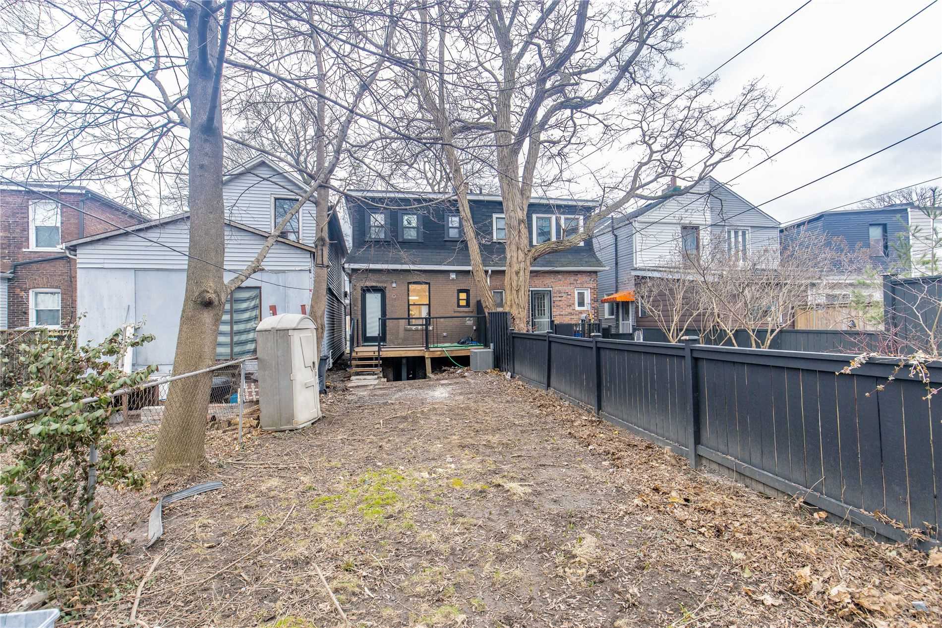 24 Erindale Ave