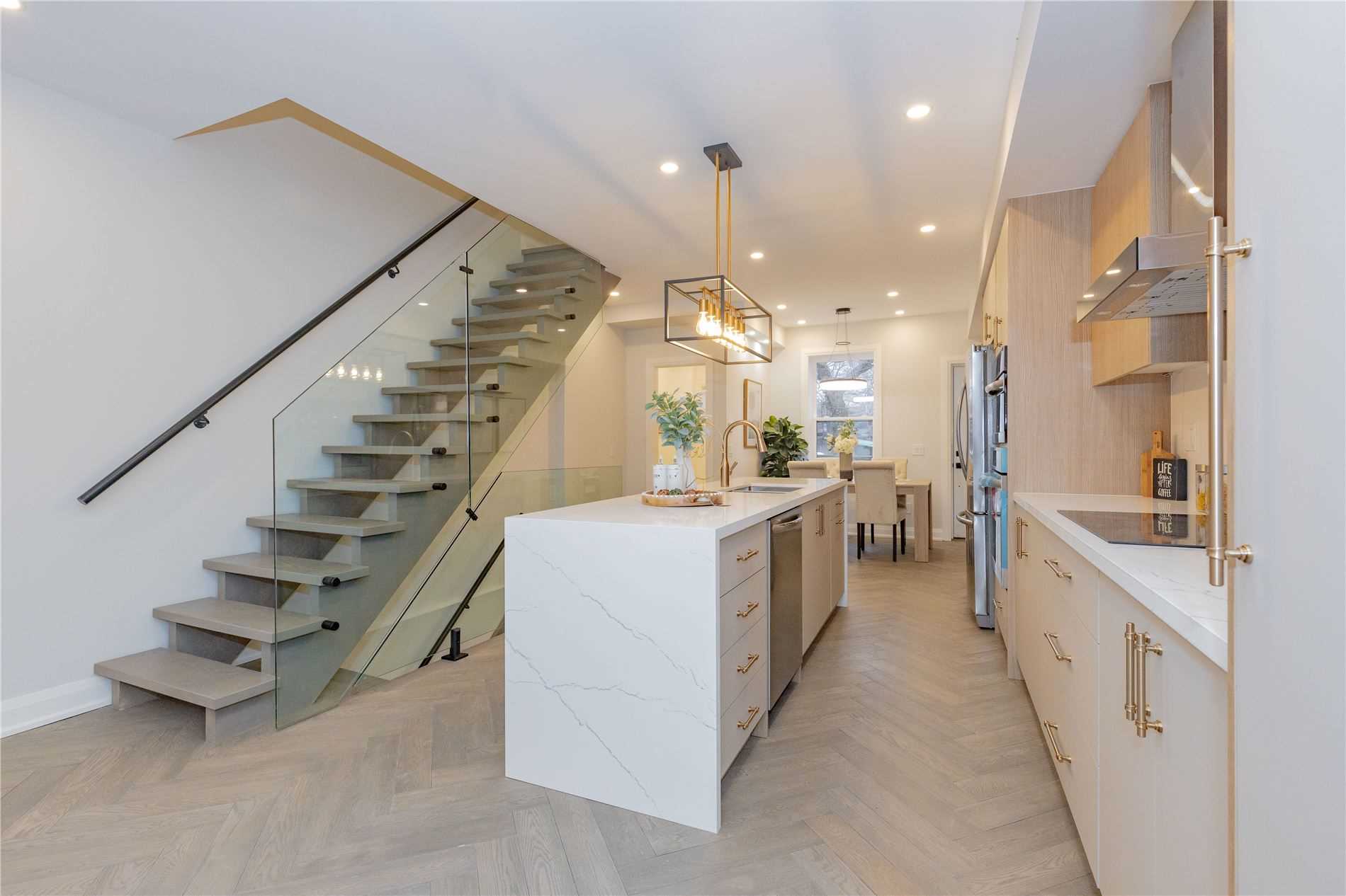 24 Erindale Ave
