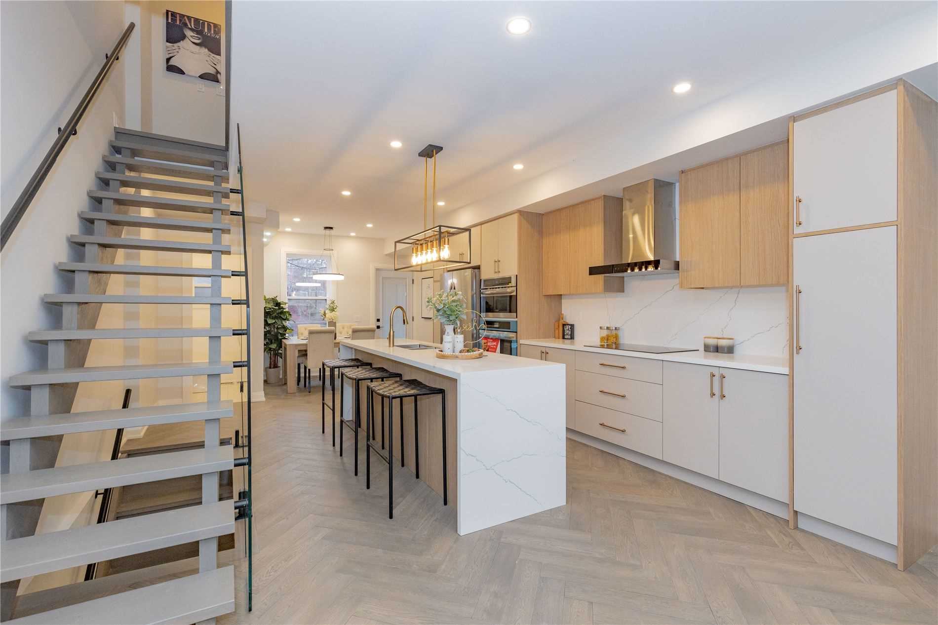 24 Erindale Ave