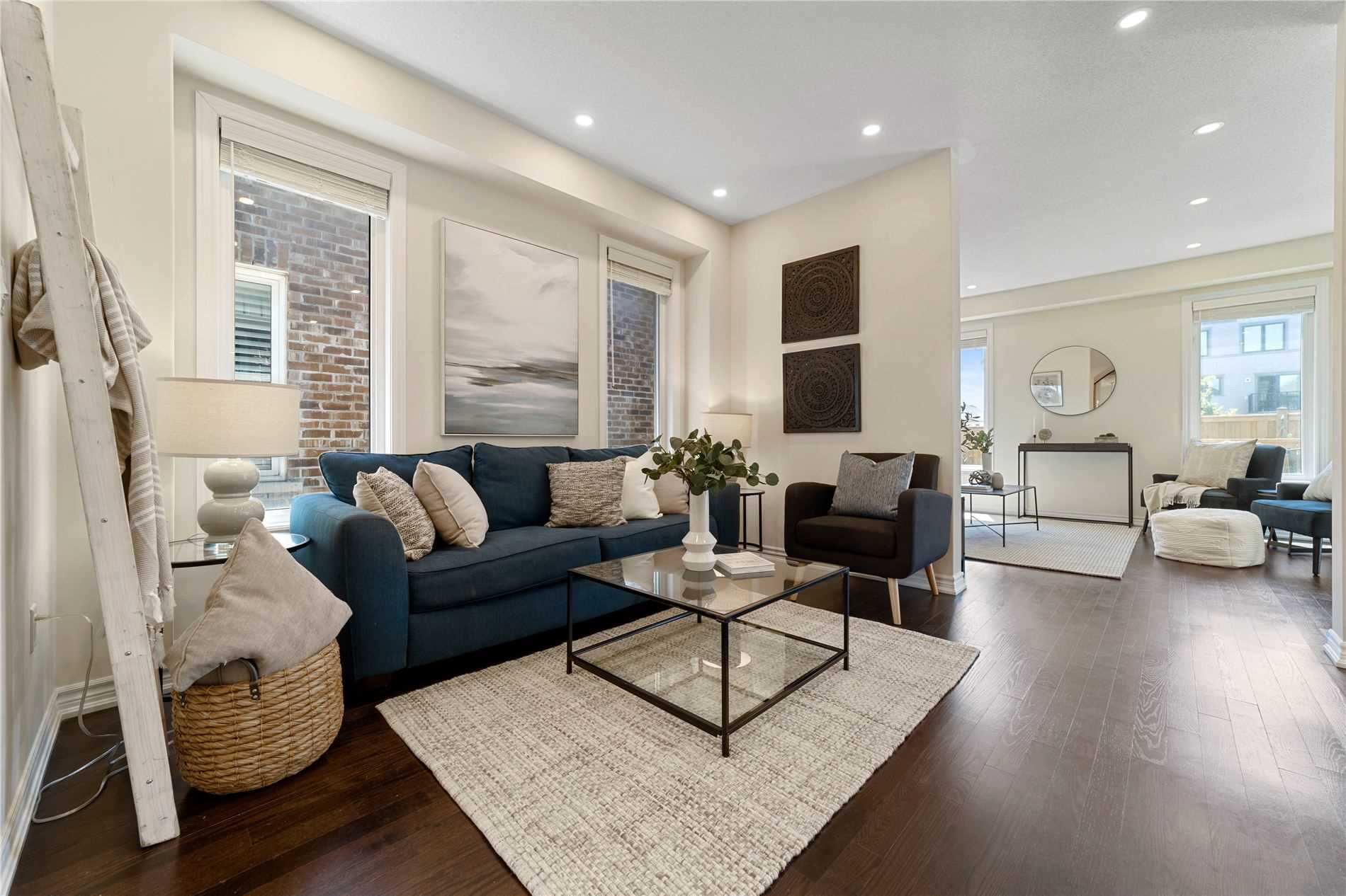 66 Moses Cres