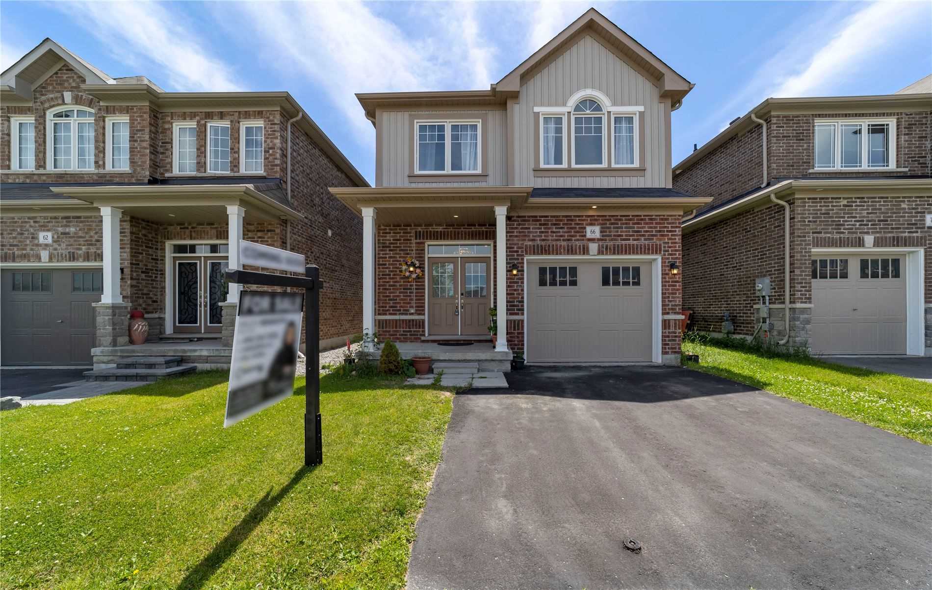 66 Moses Cres