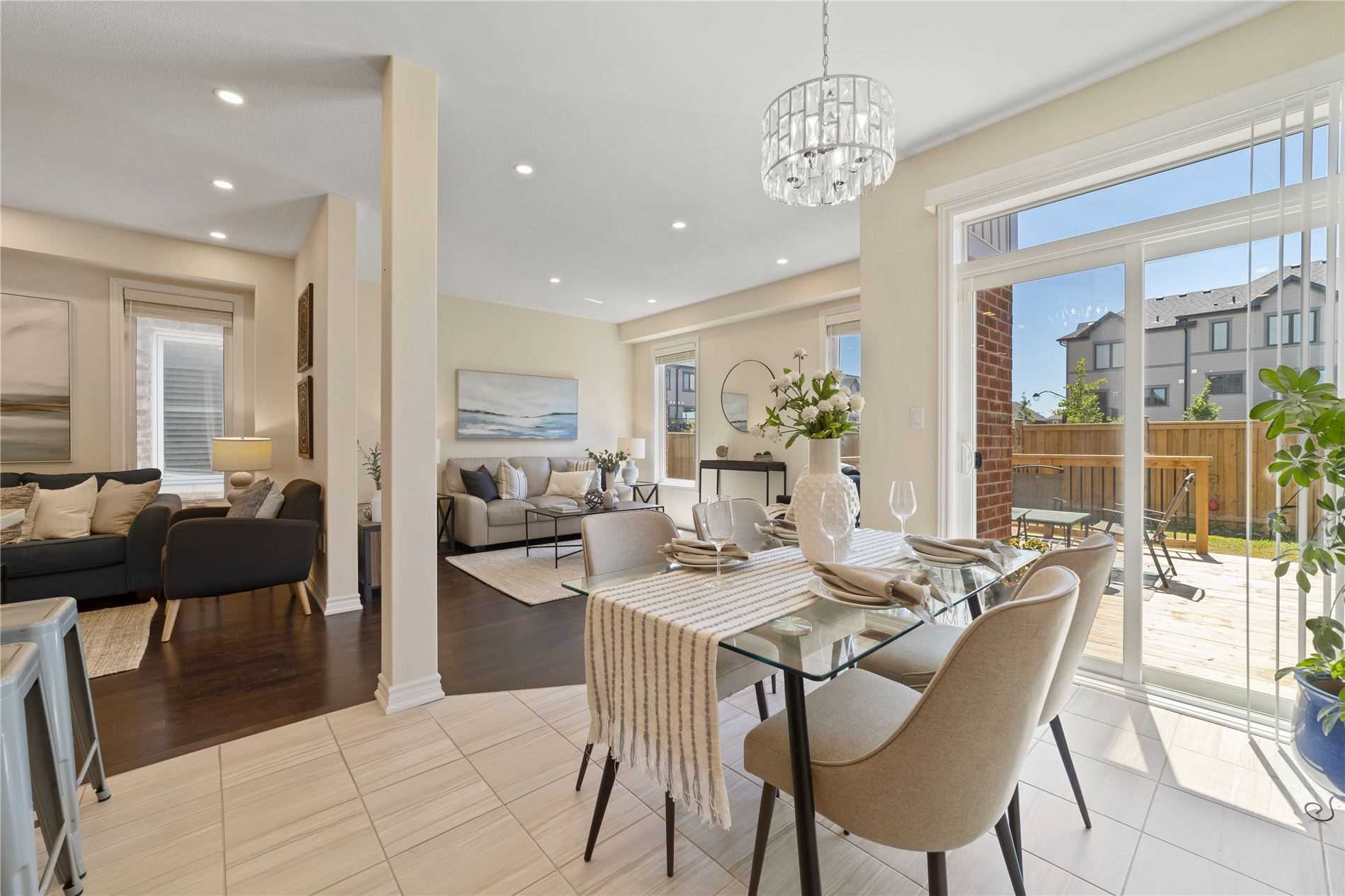 66 Moses Cres