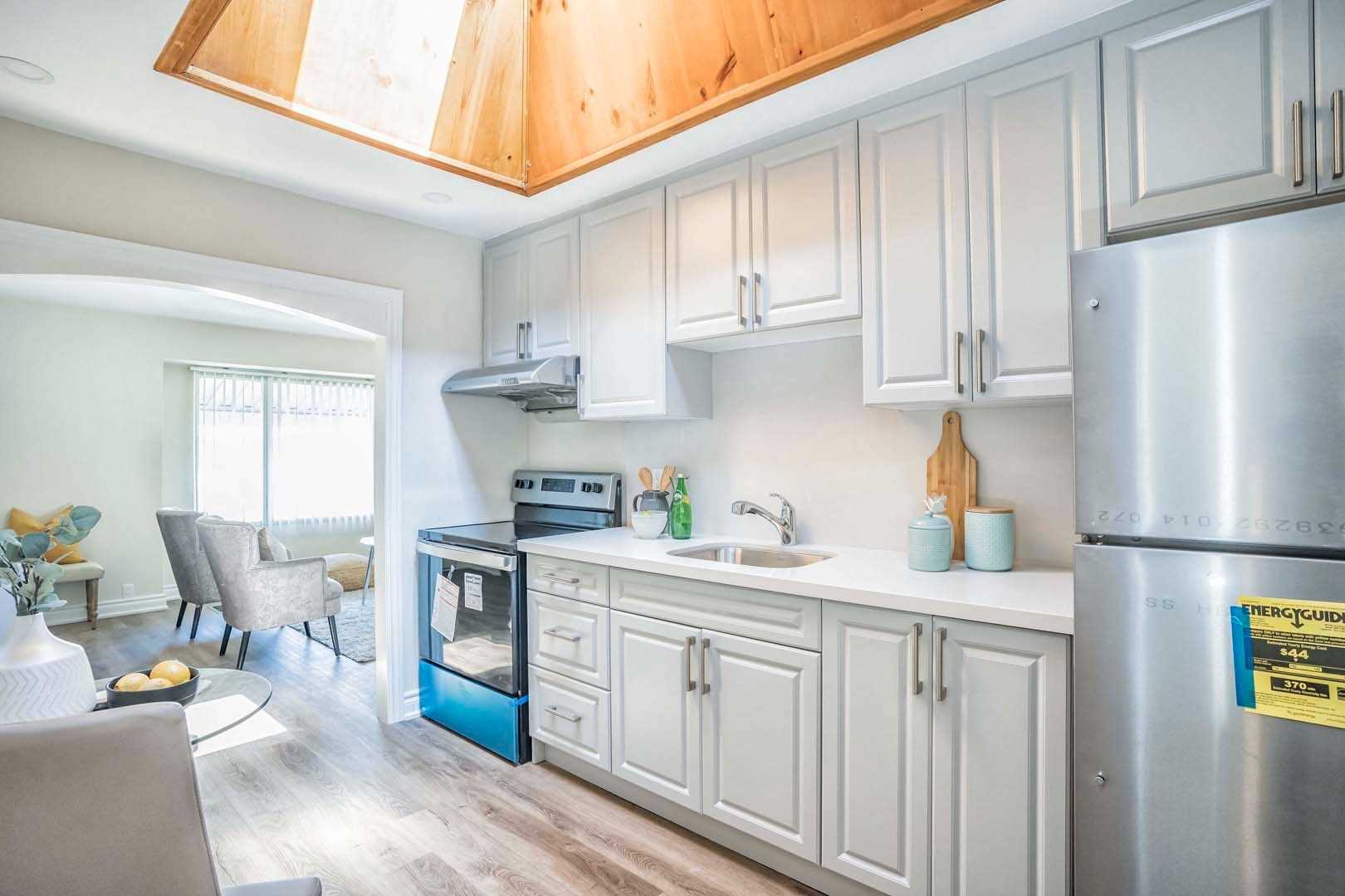 24 Woodhouse Cres