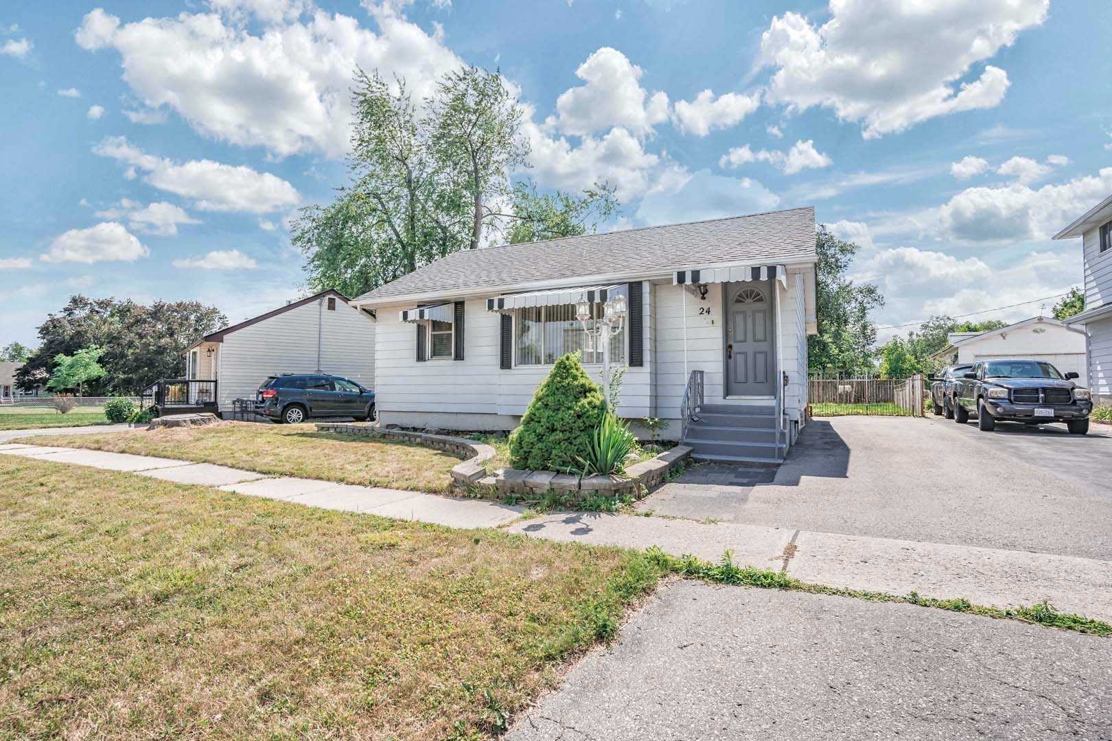 24 Woodhouse Cres